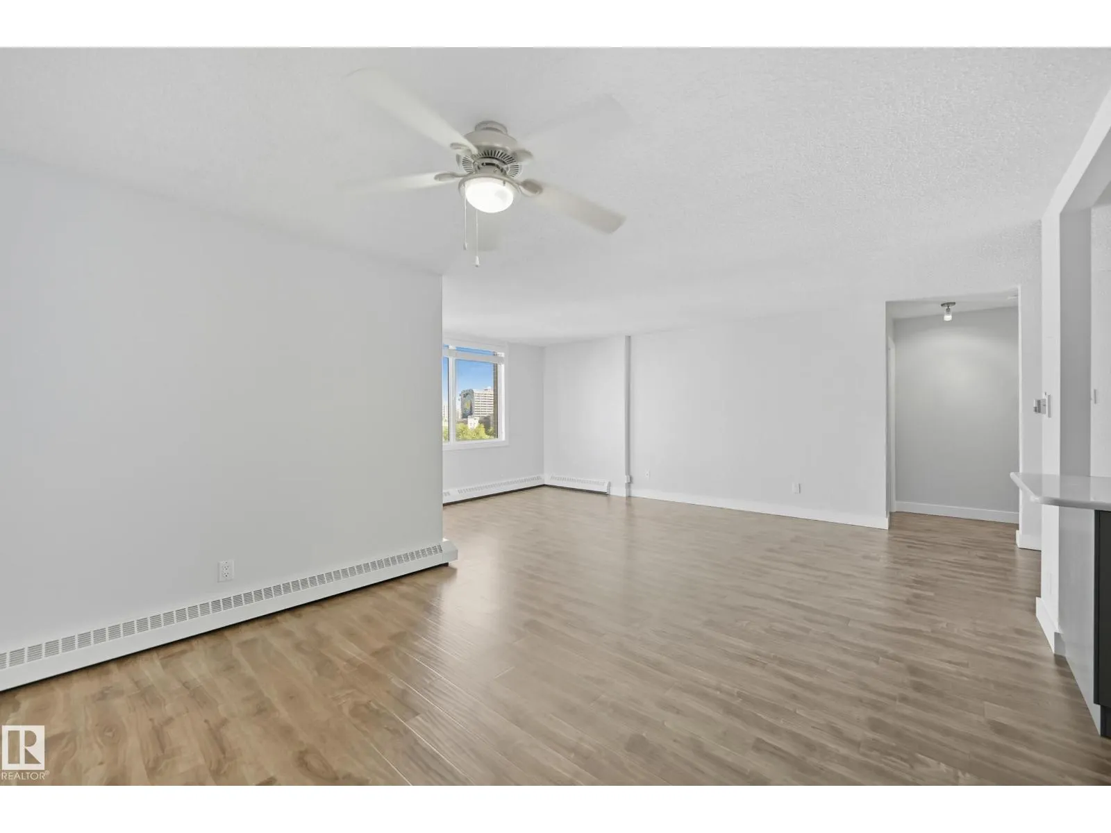 #801 9916 113 ST NW