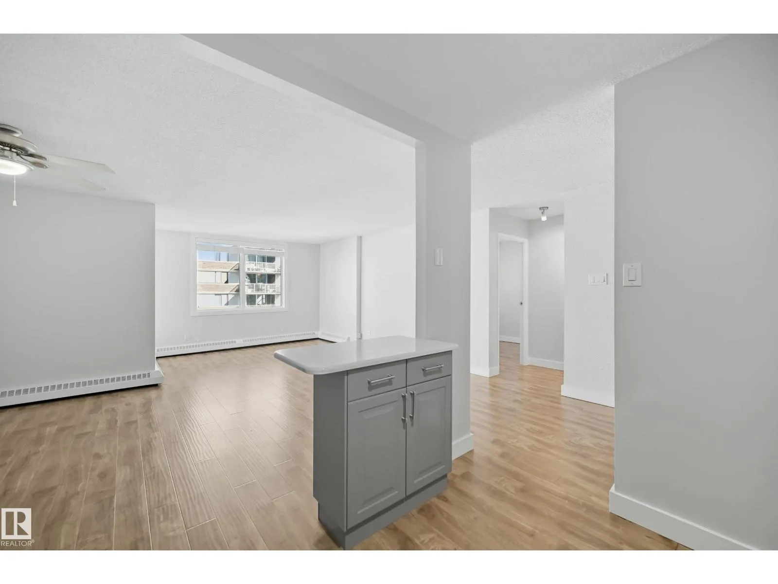 #801 9916 113 ST NW