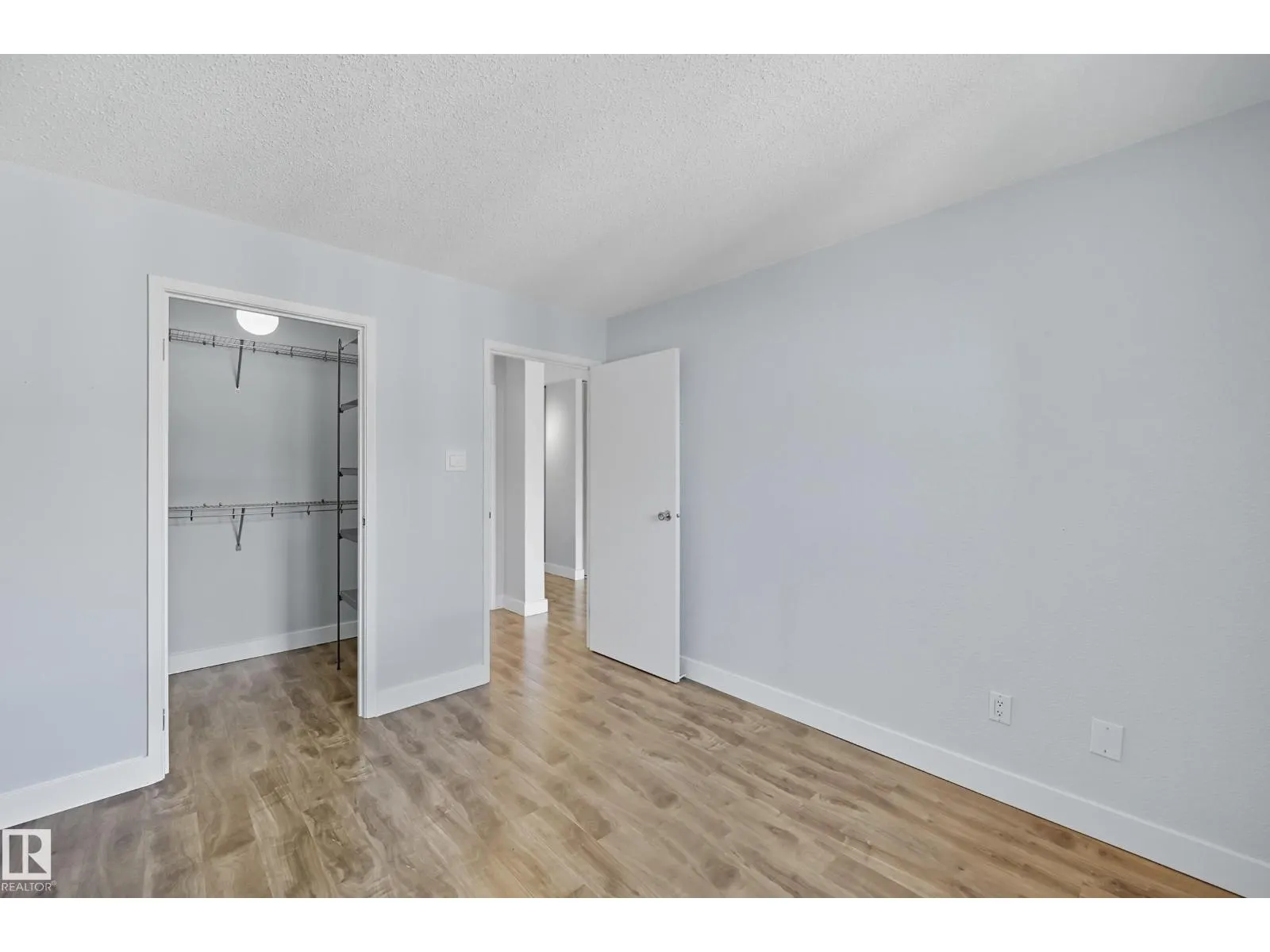 #801 9916 113 ST NW