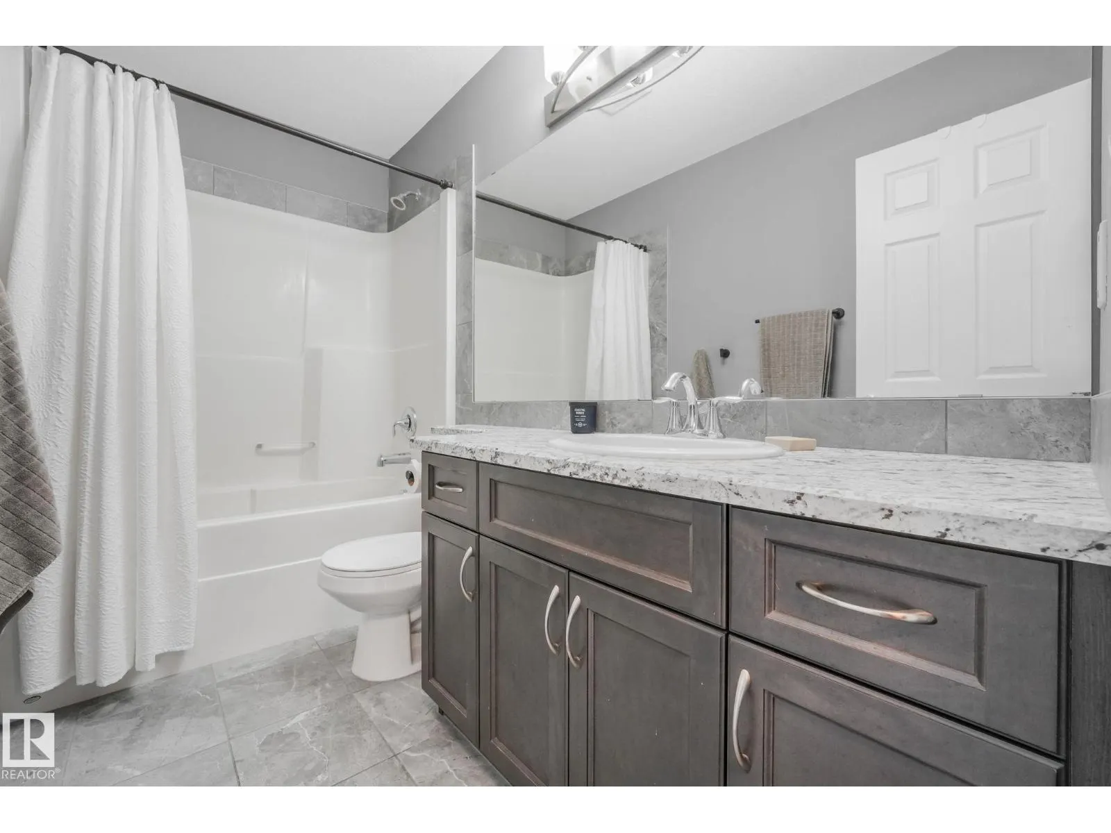 12828 207 ST NW