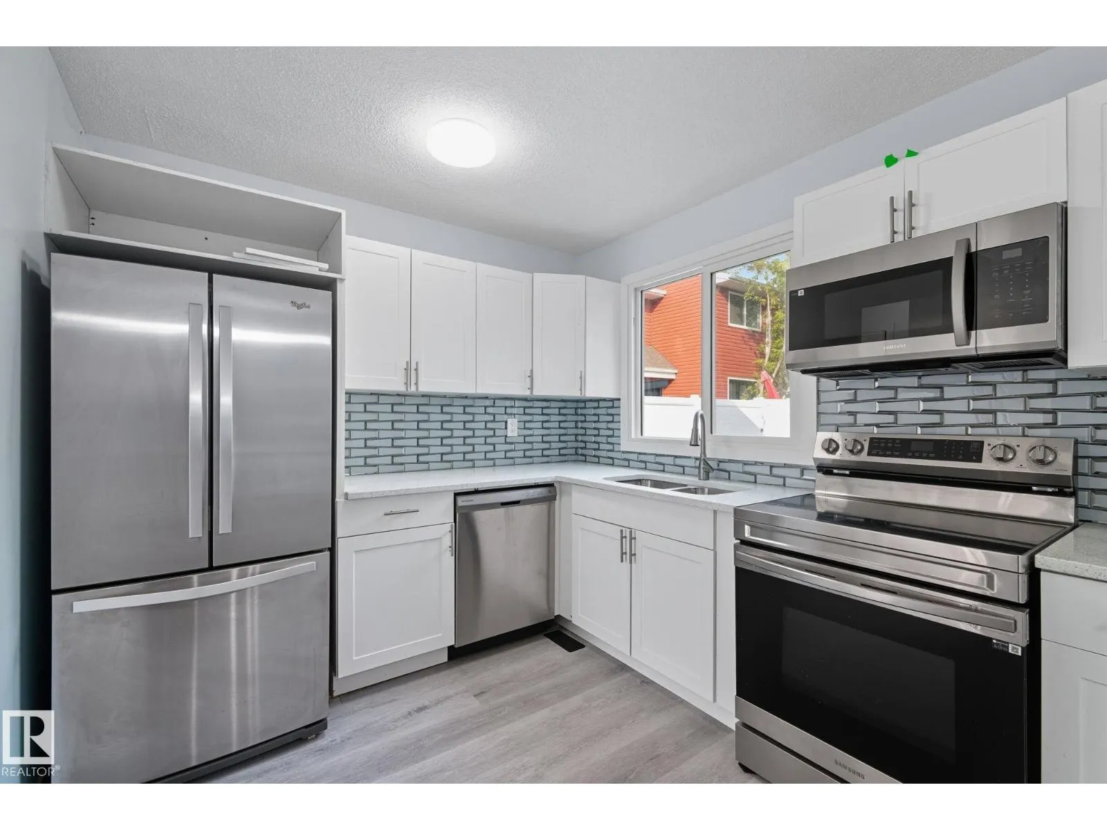 13251 47 ST NW