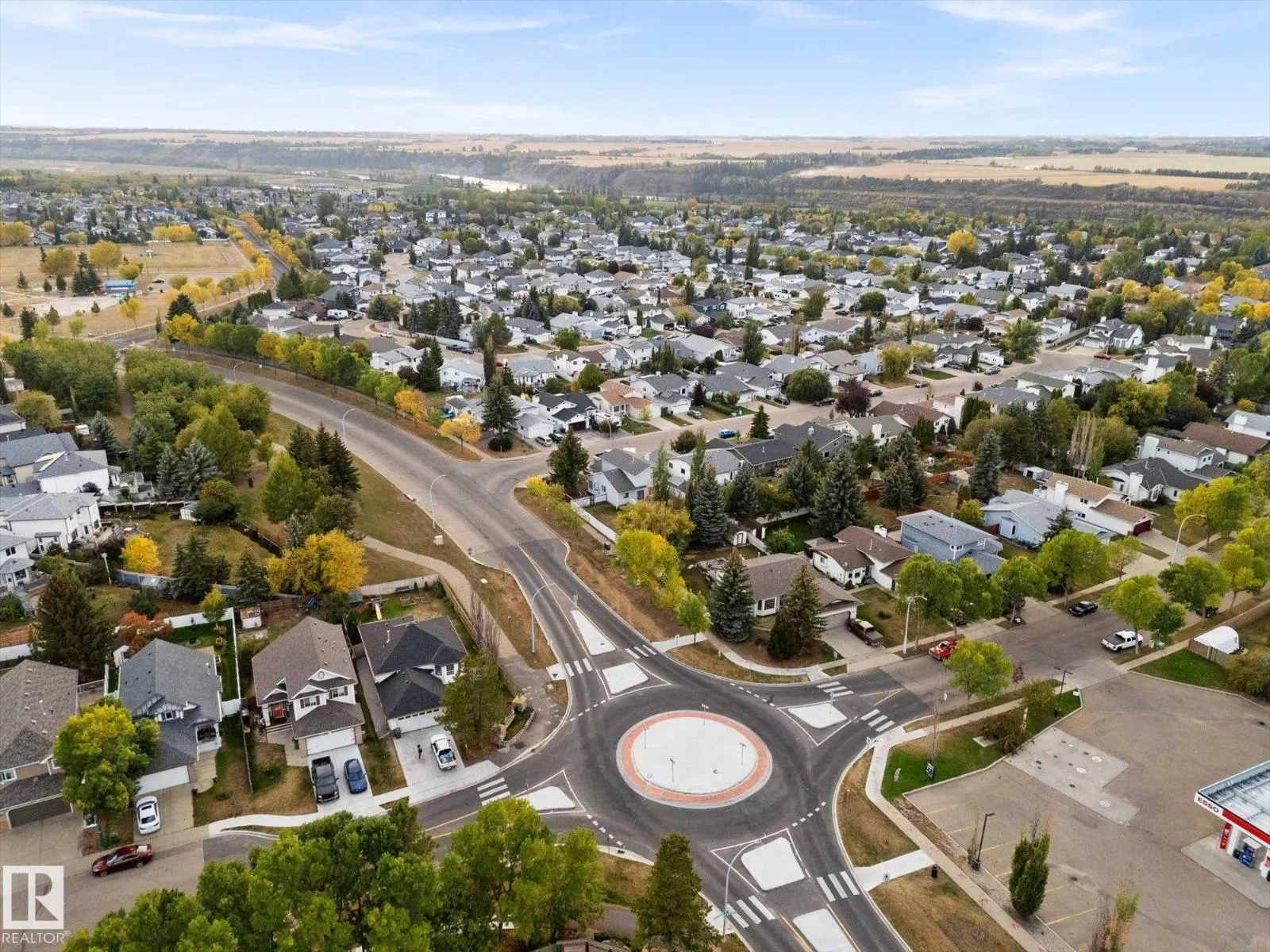 2 WESTWOOD WY