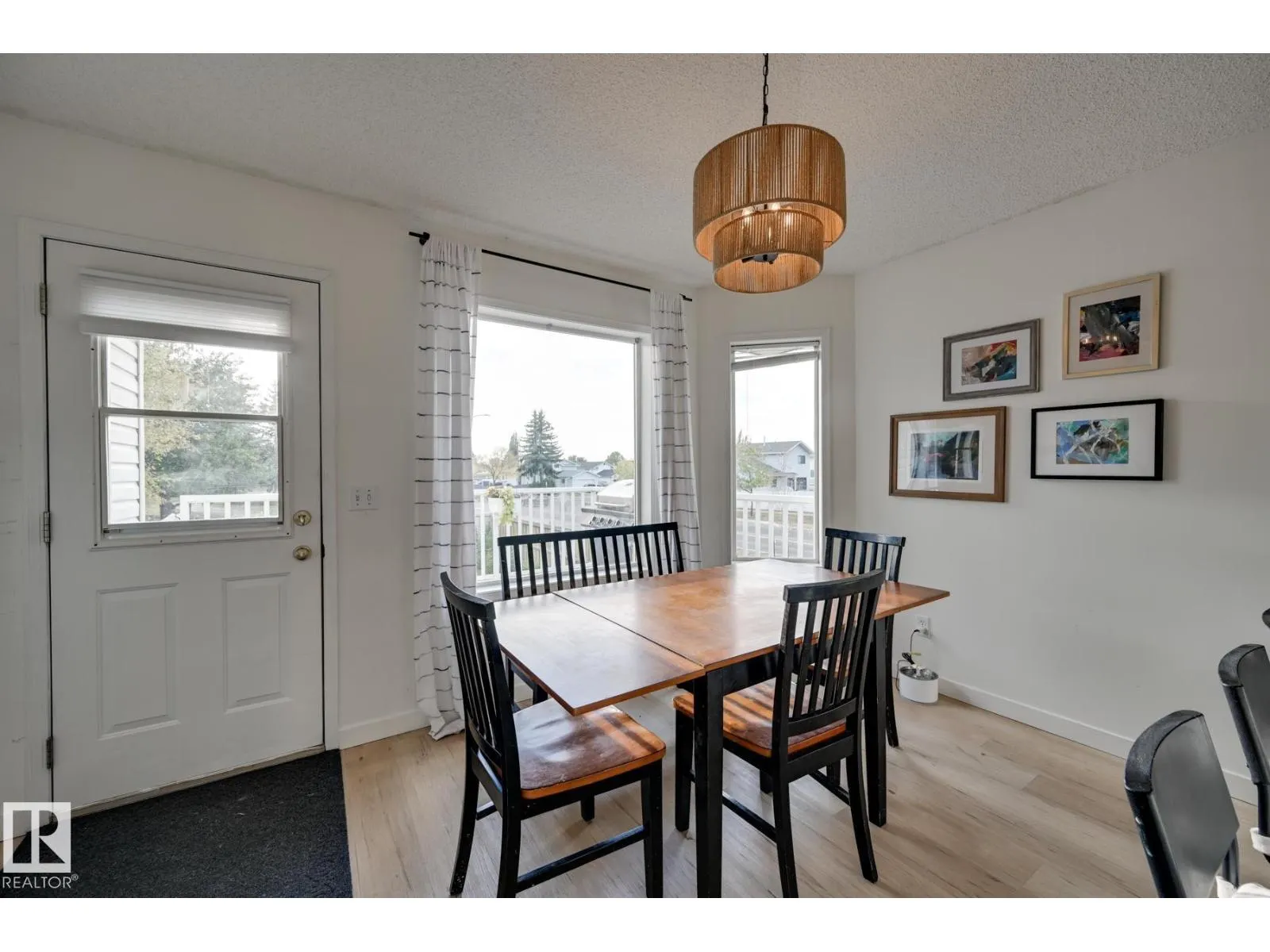 2 WESTWOOD WY