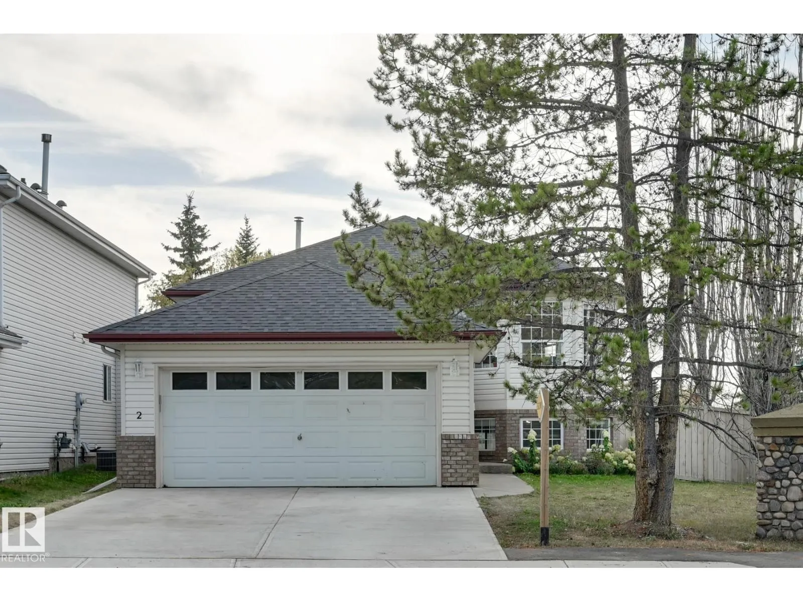 2 WESTWOOD WY