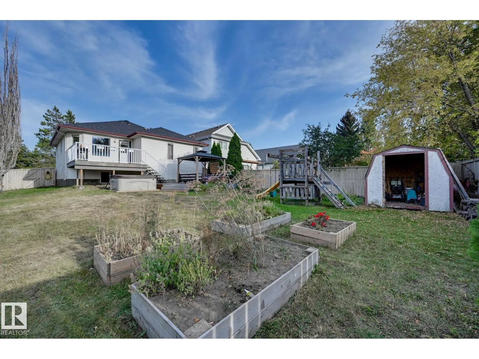 2 WESTWOOD WY
