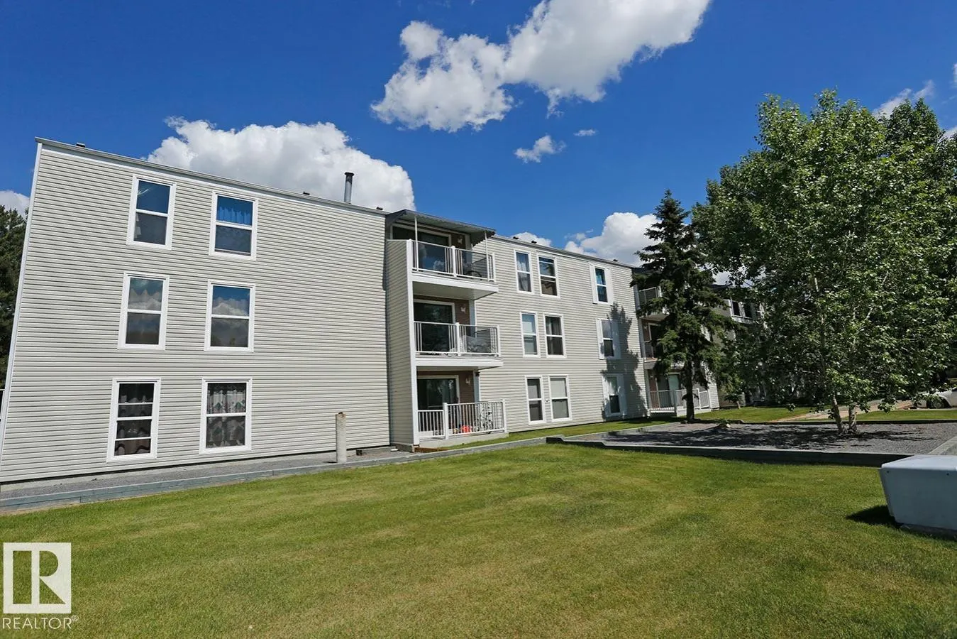 #306 2545 116 ST NW