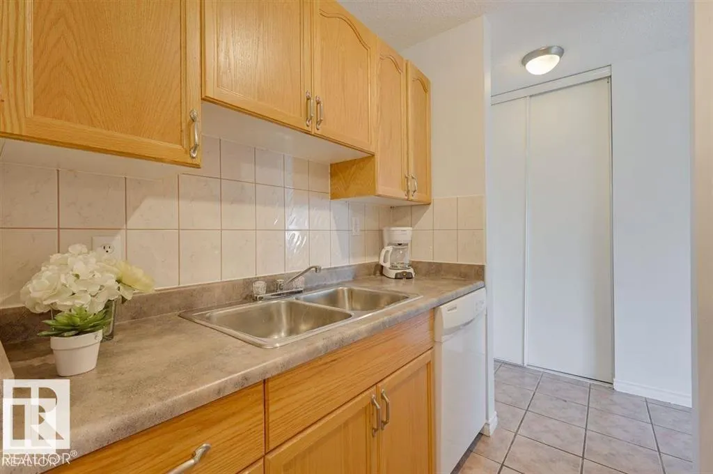 #306 2545 116 ST NW