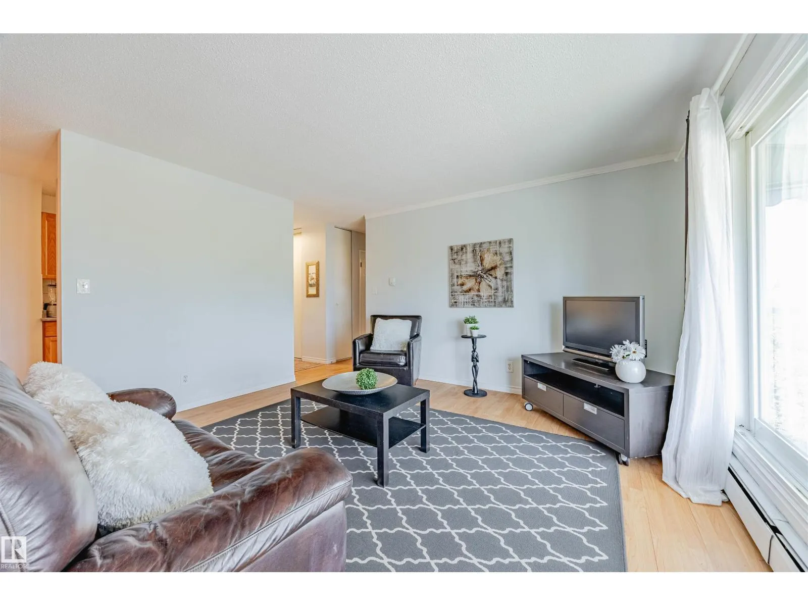 #306 2545 116 ST NW