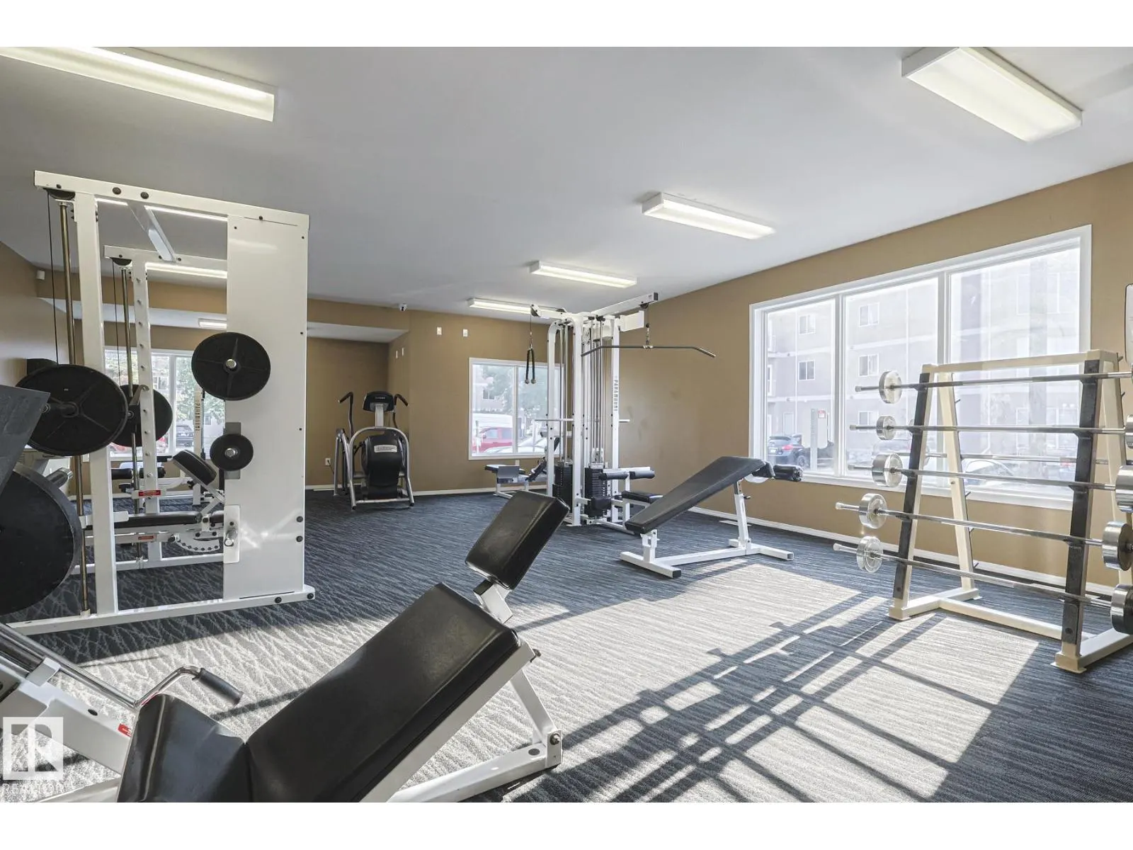 #101 4304 139 AV NW NW