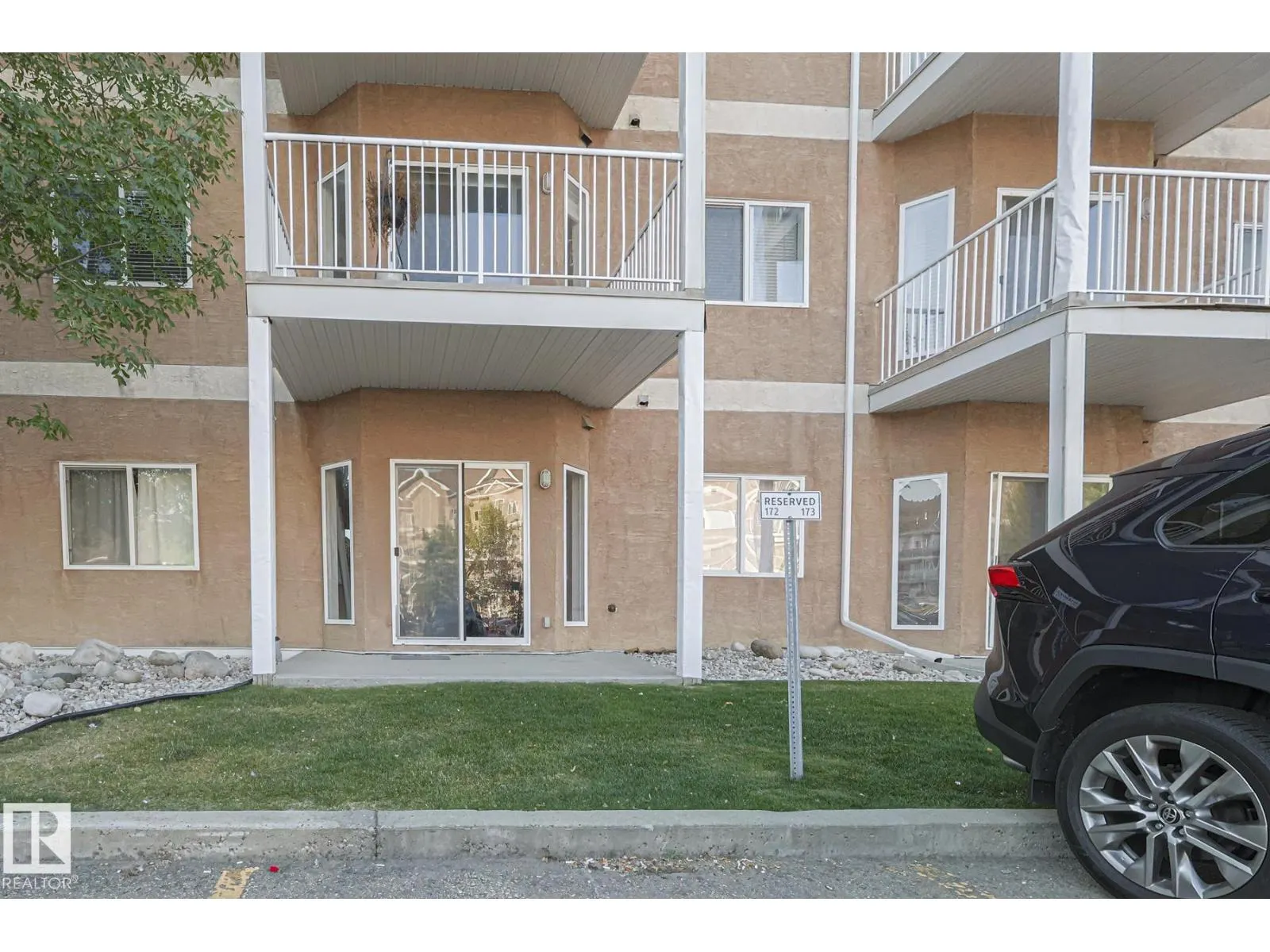 #101 4304 139 AV NW NW