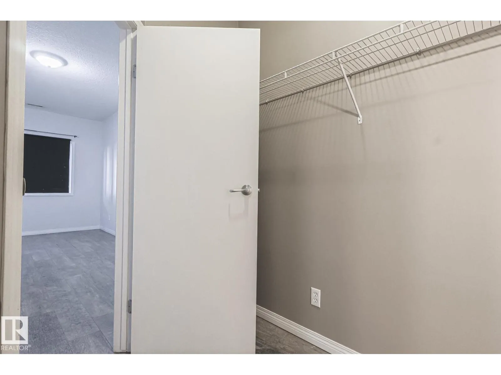 #101 4304 139 AV NW NW