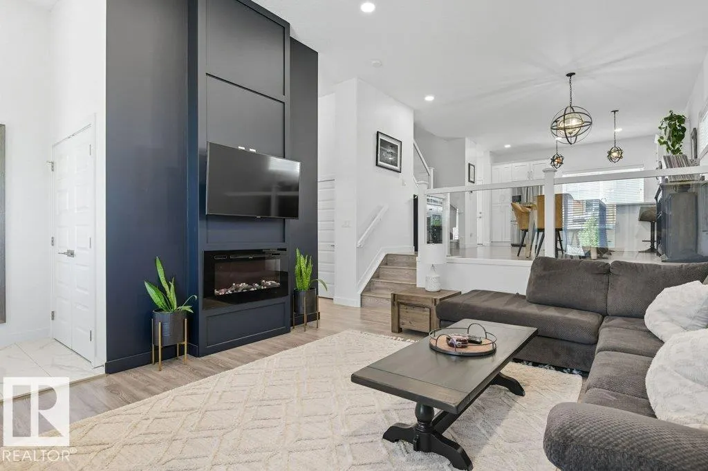 17712 58 ST NW