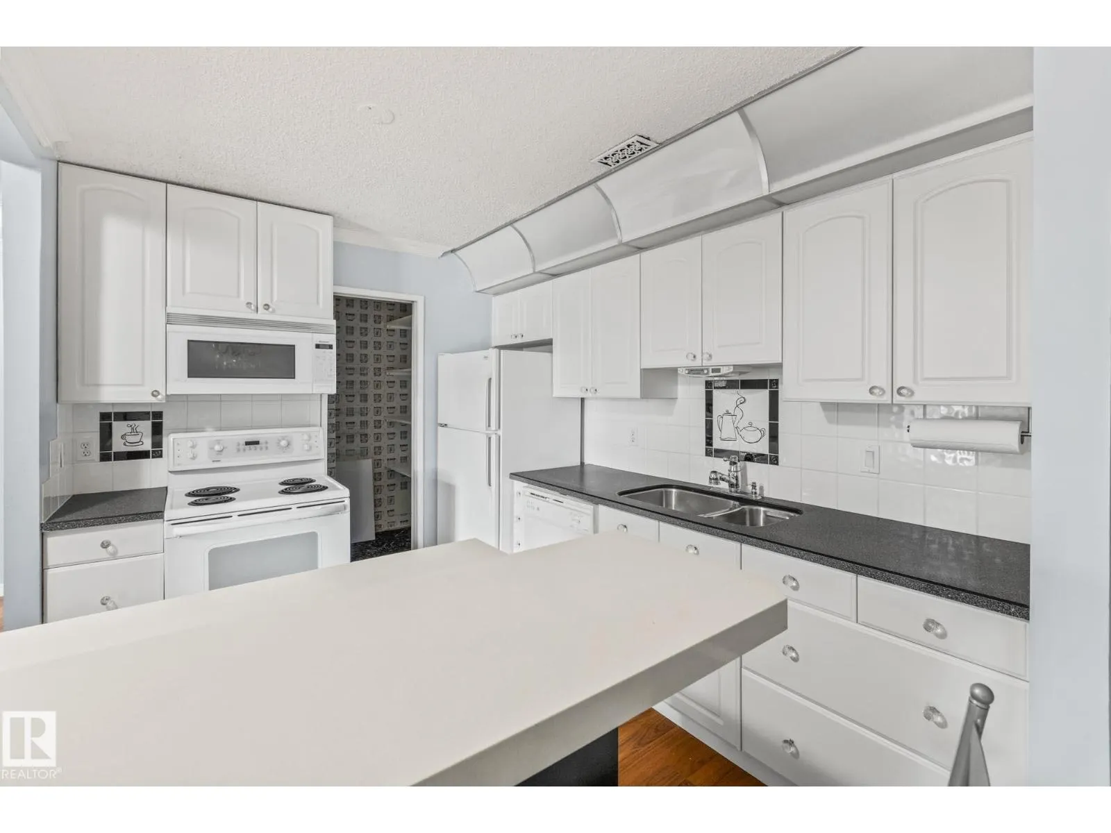 9331 172 ST NW