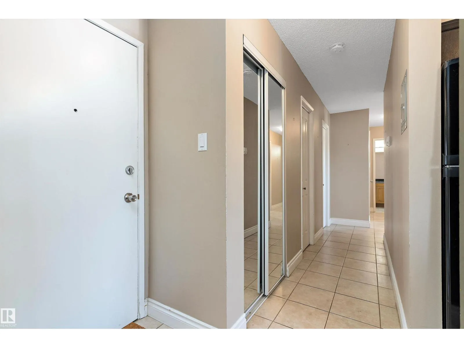 #303 10149 83 AV NW