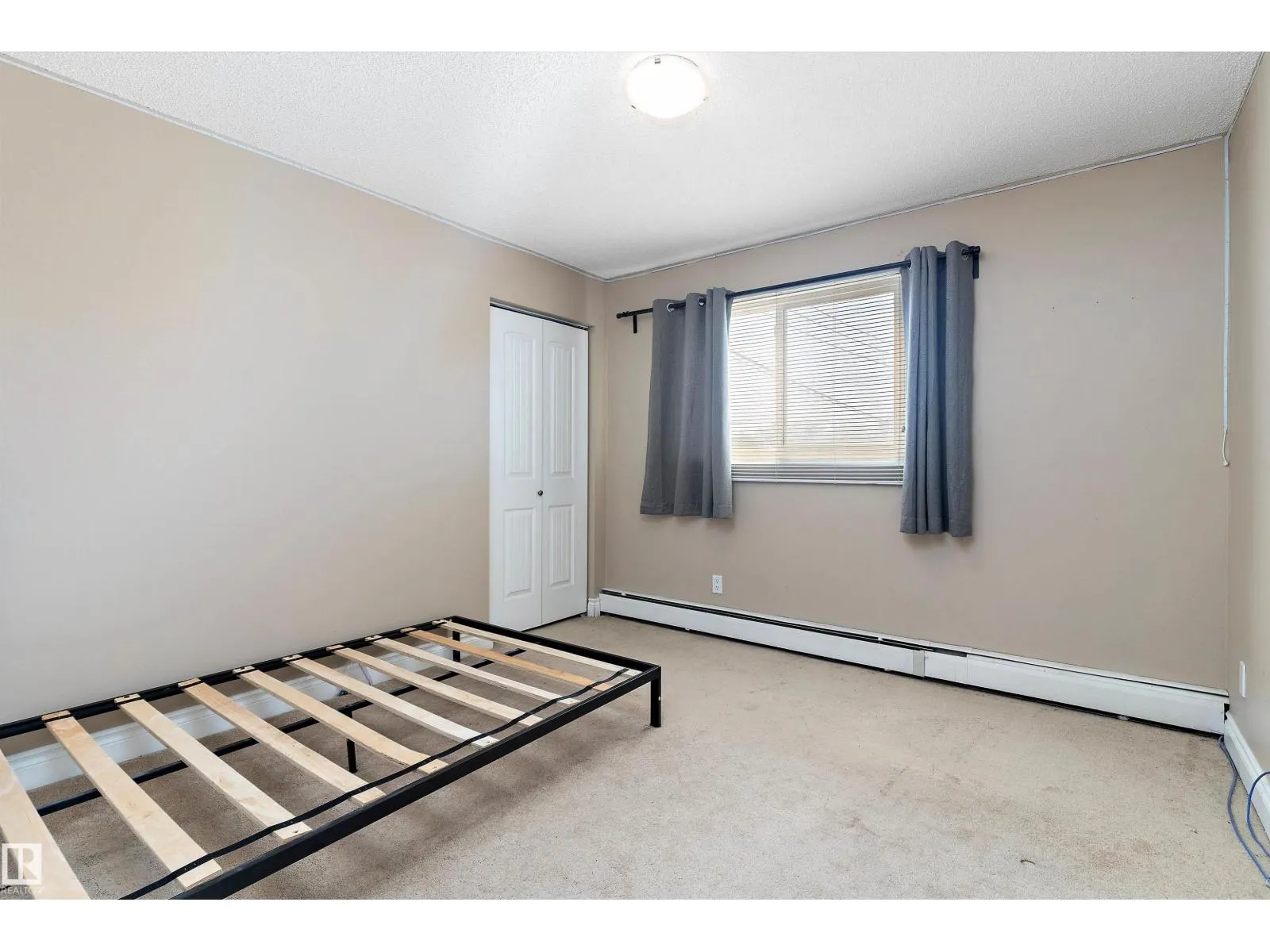 #303 10149 83 AV NW