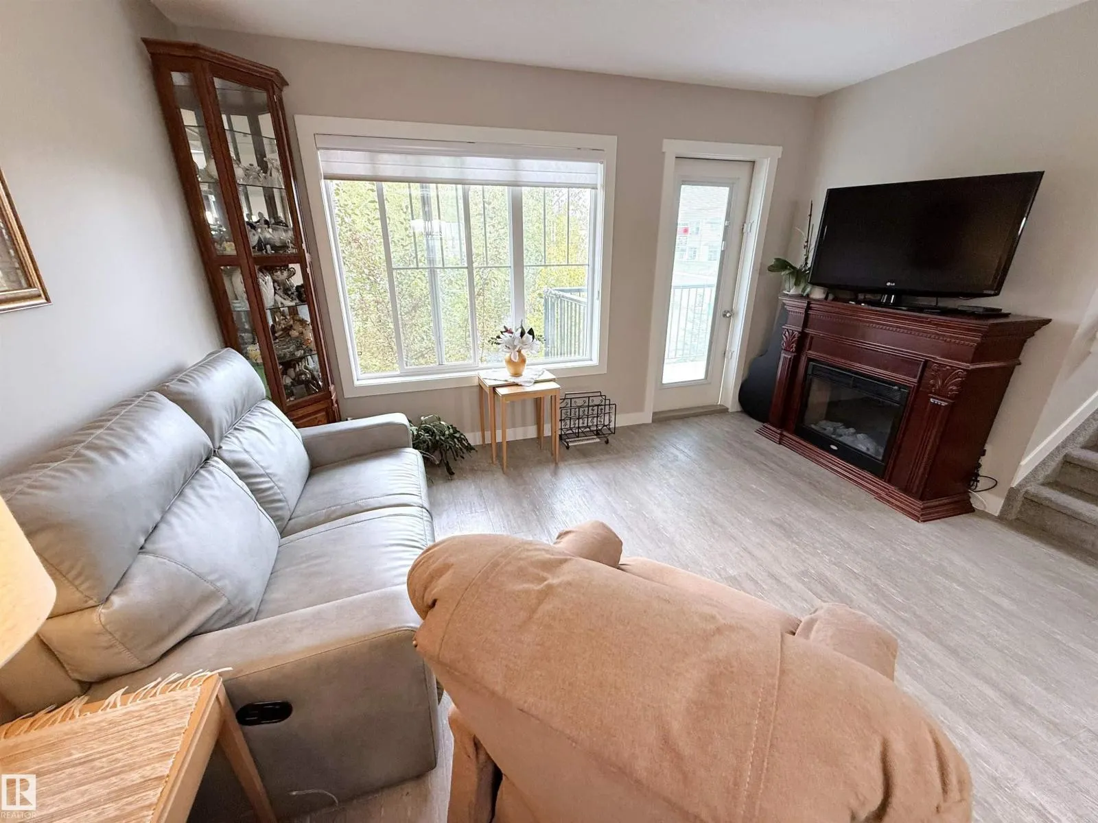 #41 50 MCLAUGHLIN DR