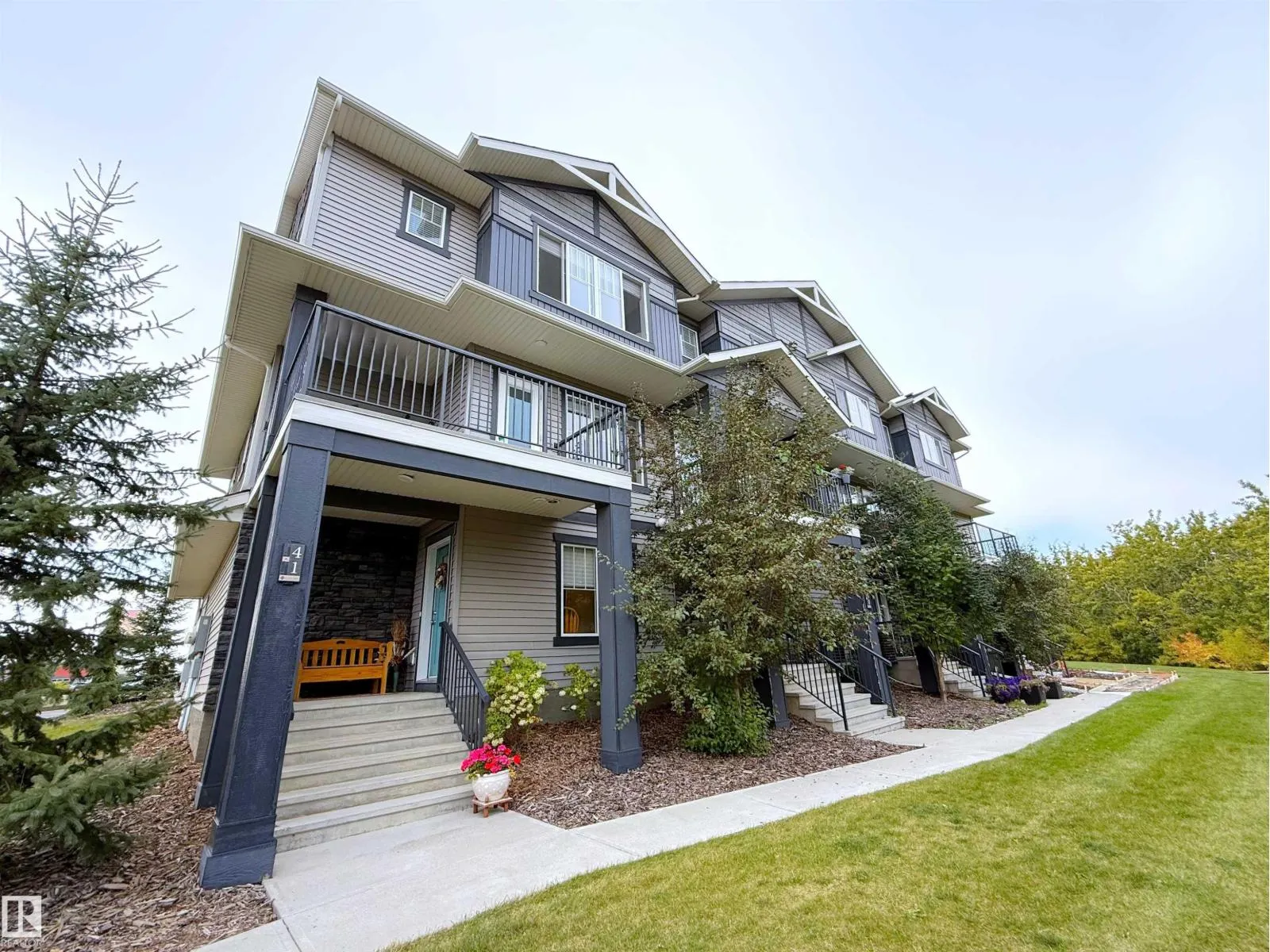 #41 50 MCLAUGHLIN DR