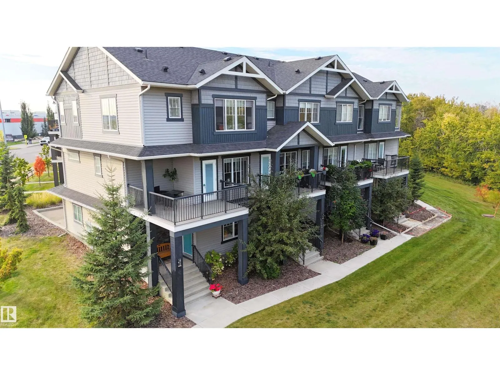 #41 50 MCLAUGHLIN DR