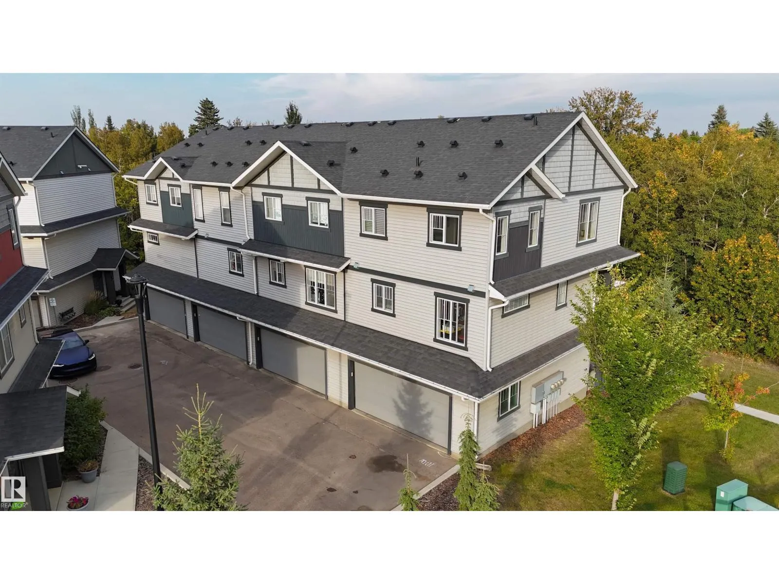 #41 50 MCLAUGHLIN DR