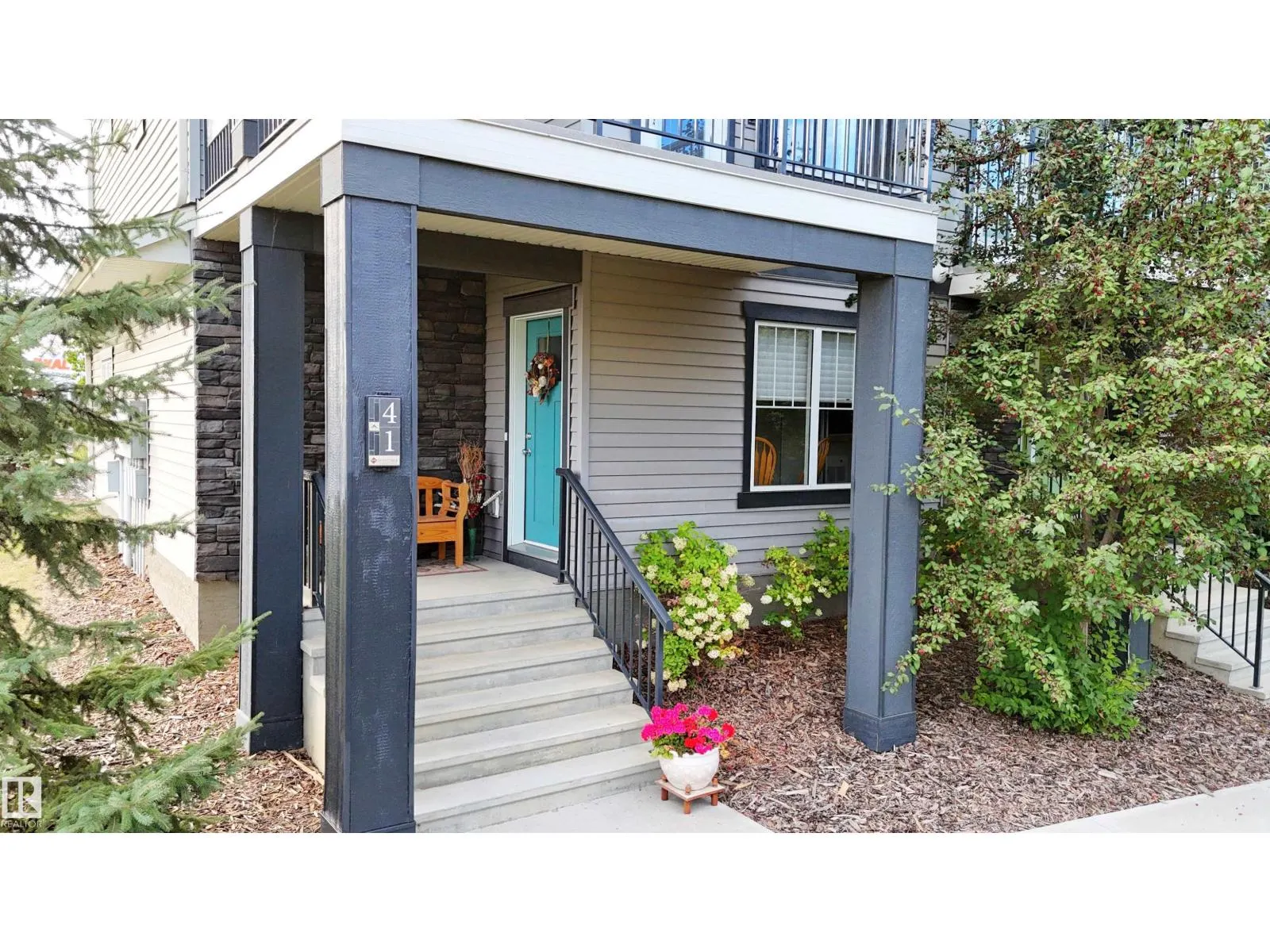 #41 50 MCLAUGHLIN DR