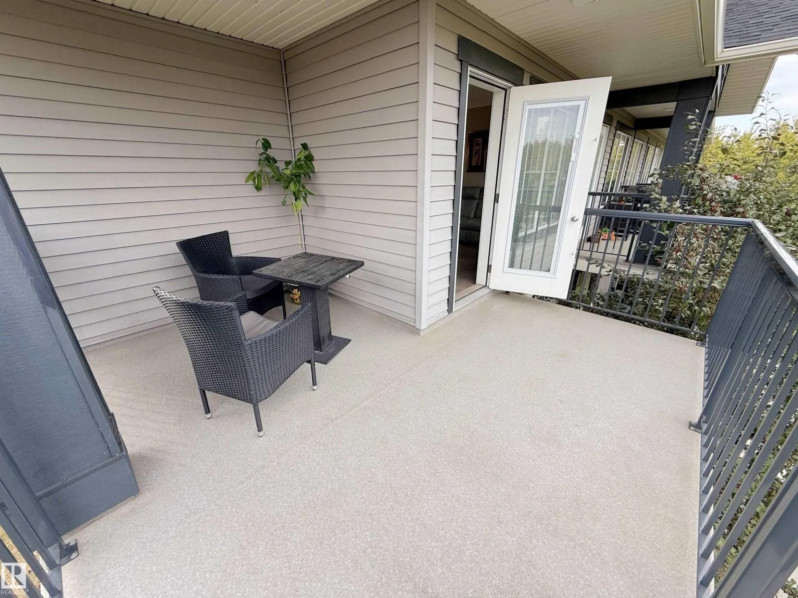#41 50 MCLAUGHLIN DR