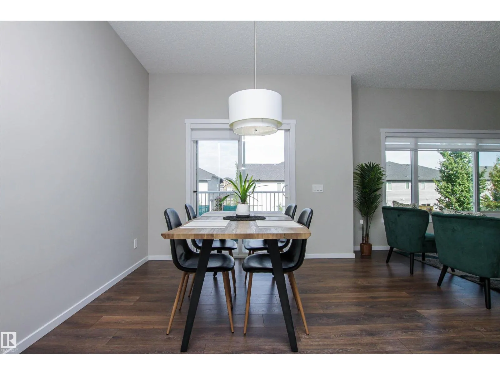 26 AMBLESIDE WY