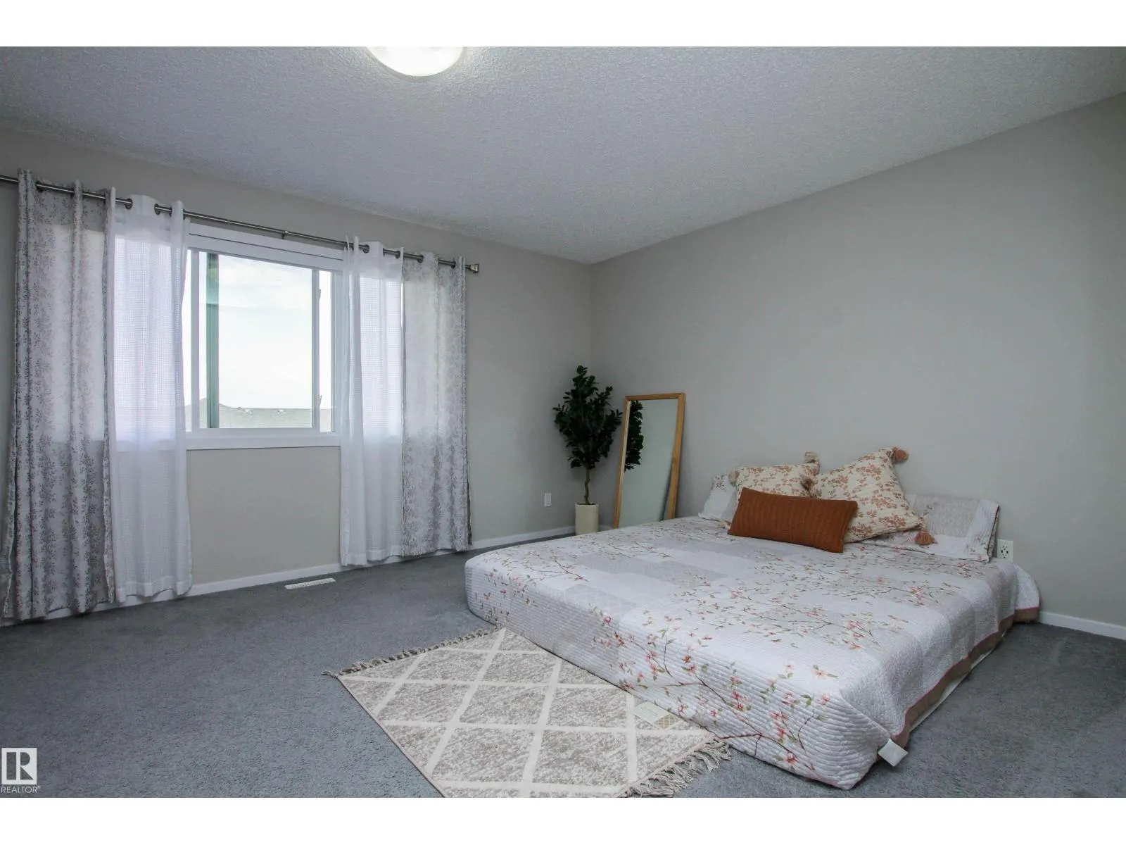26 AMBLESIDE WY