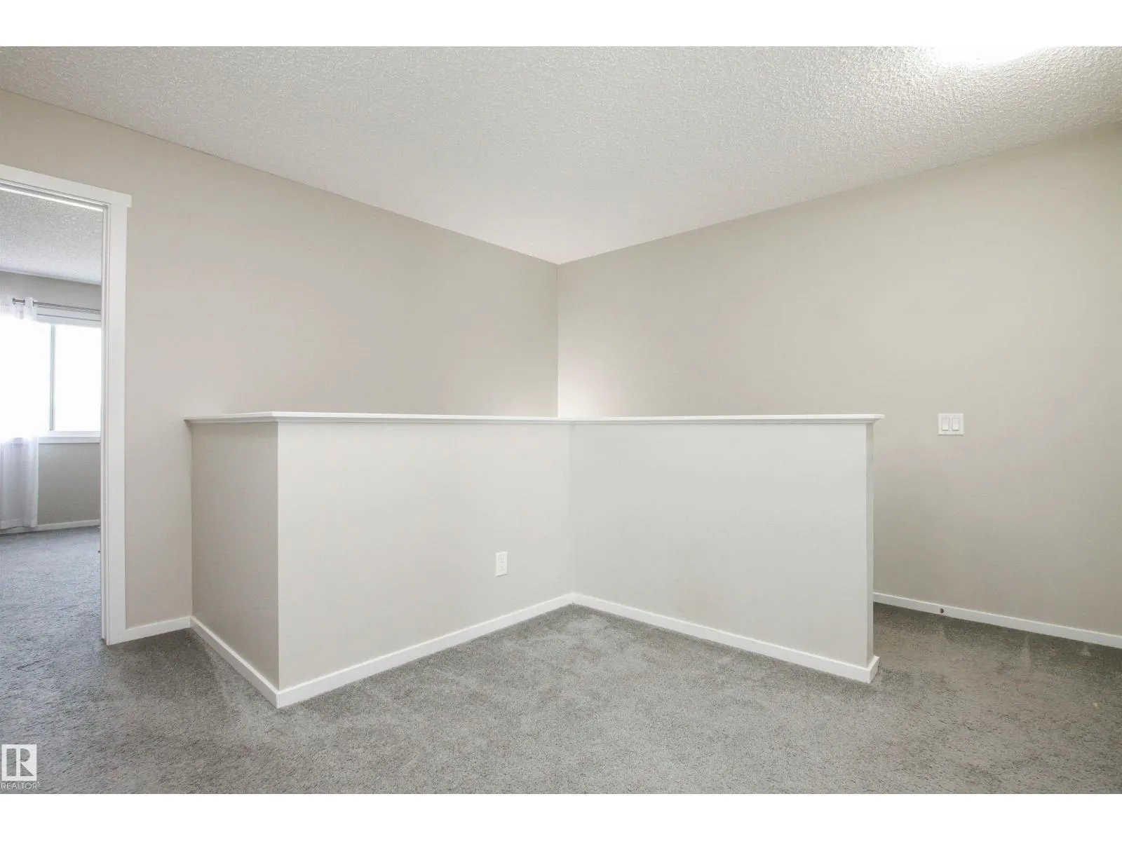 26 AMBLESIDE WY