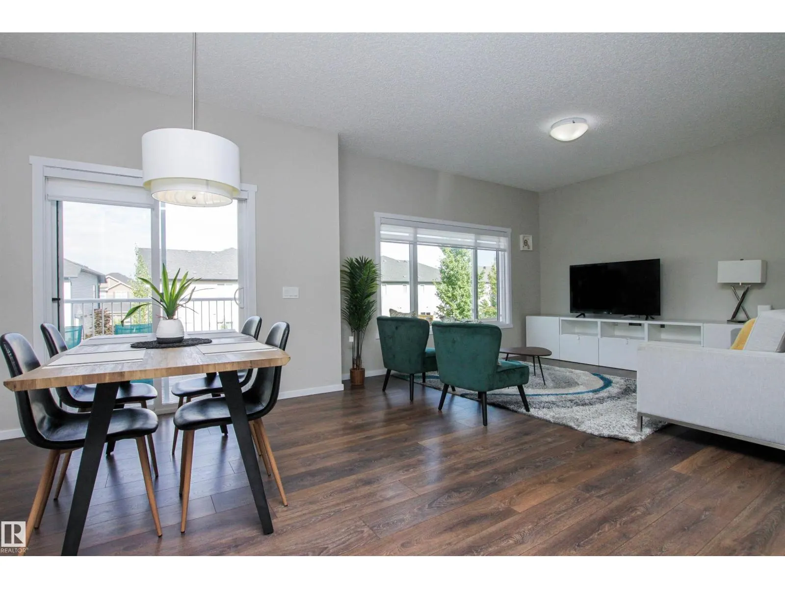 26 AMBLESIDE WY