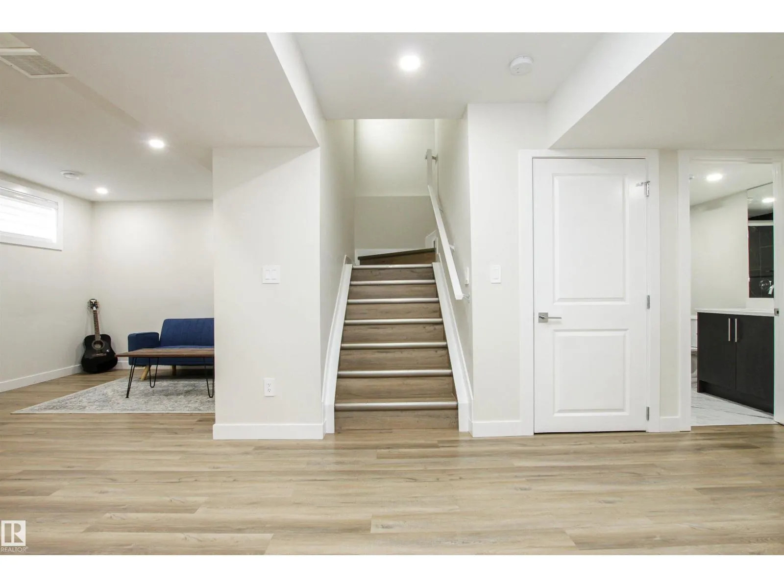 26 AMBLESIDE WY