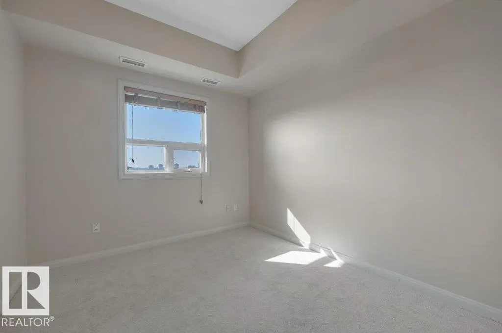 #904 9819 104 ST NW