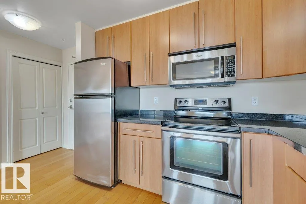 #904 9819 104 ST NW
