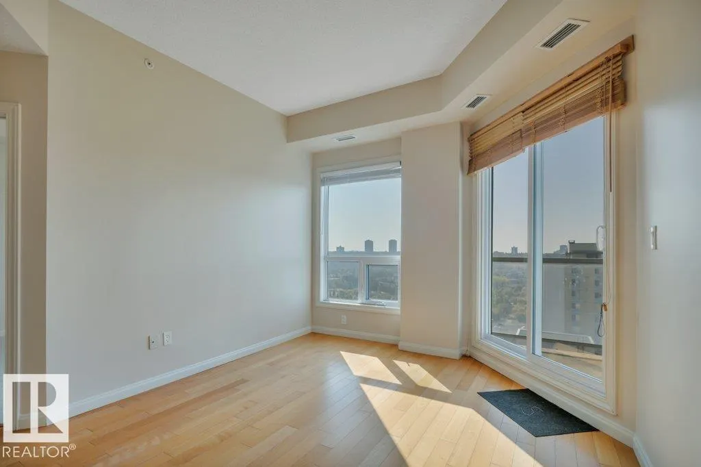 #904 9819 104 ST NW