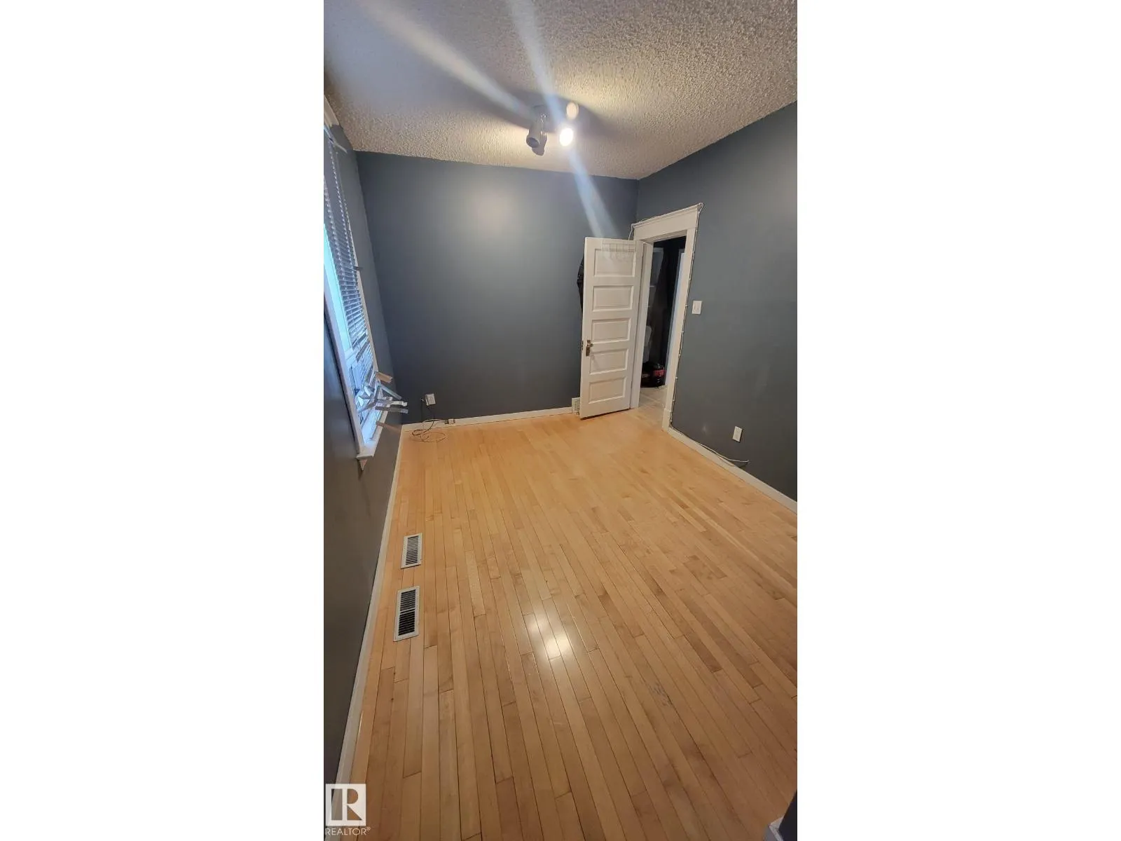 10722 106 ST NW