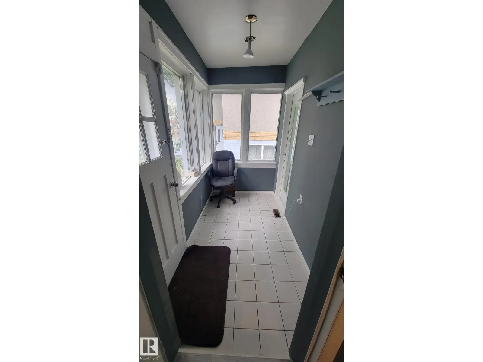 10722 106 ST NW
