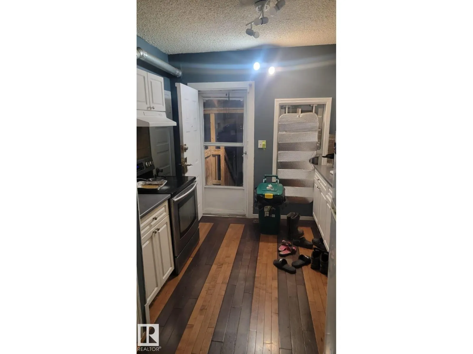 10722 106 ST NW