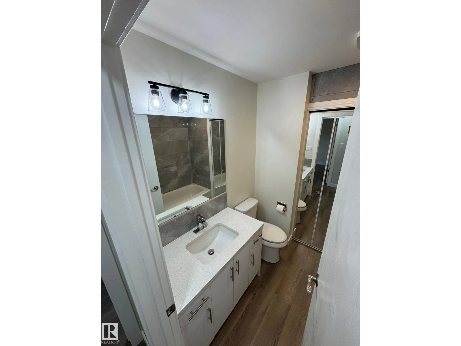 12011 95A ST NW NW
