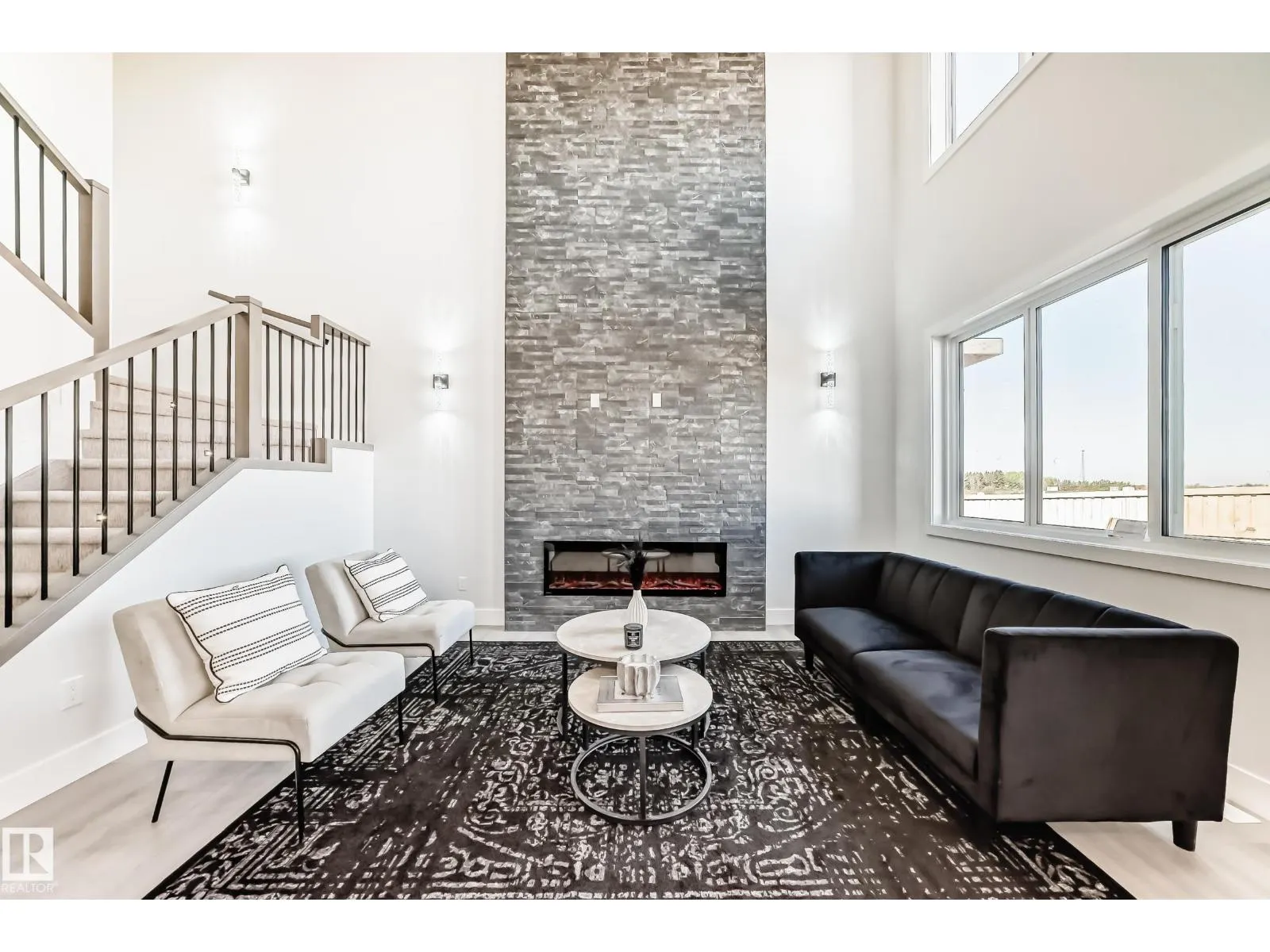 4 Edgefield WY