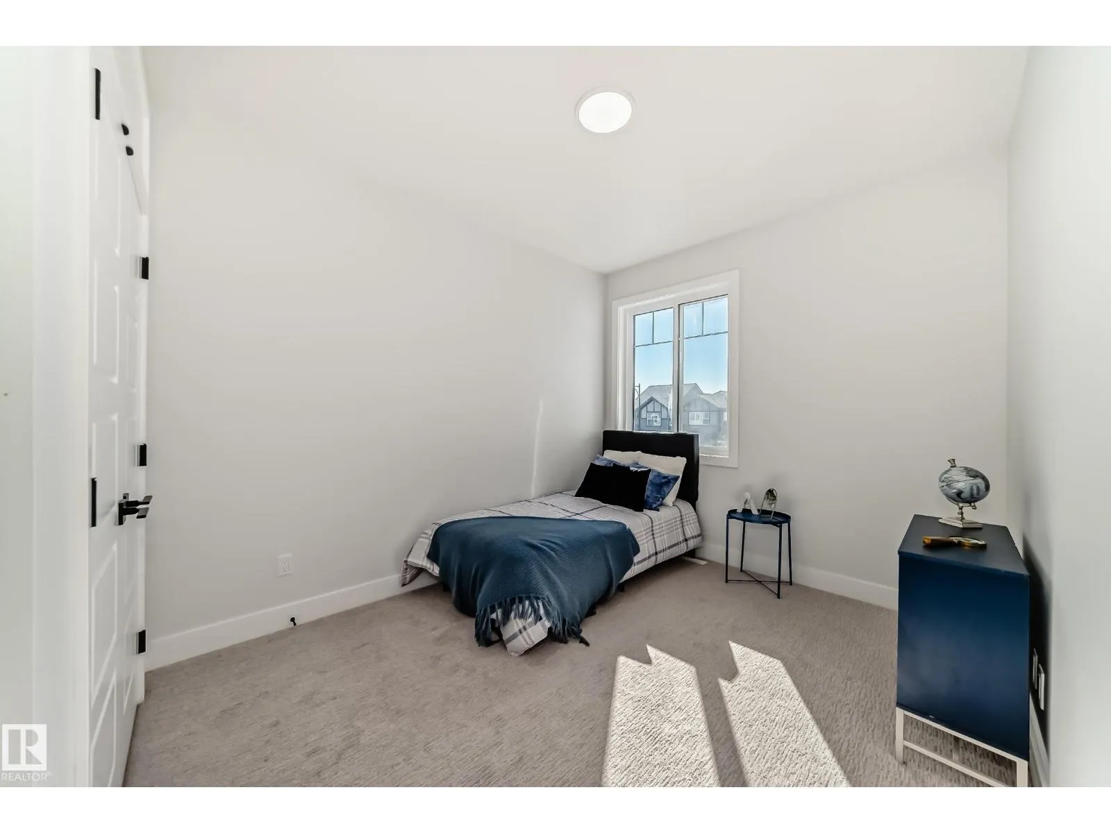 4 Edgefield WY