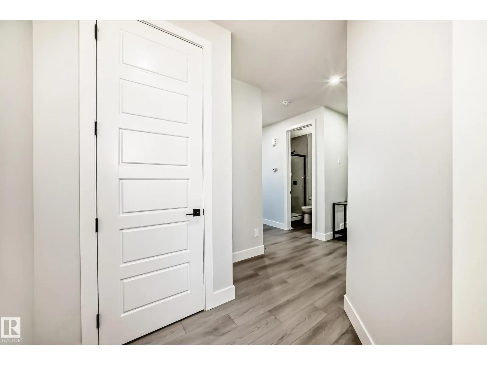4 Edgefield WY