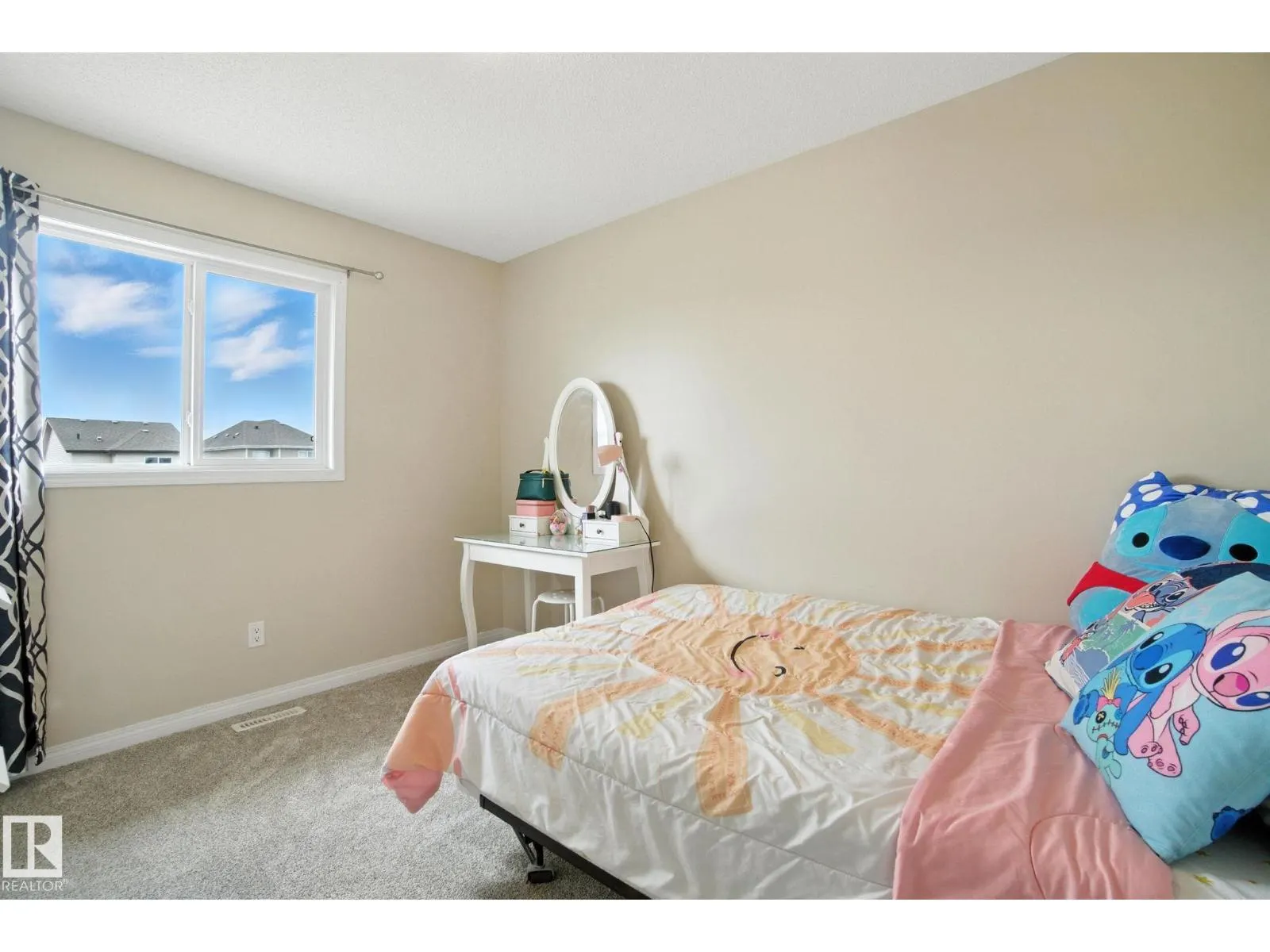 1194 MCCONACHIE BV NW