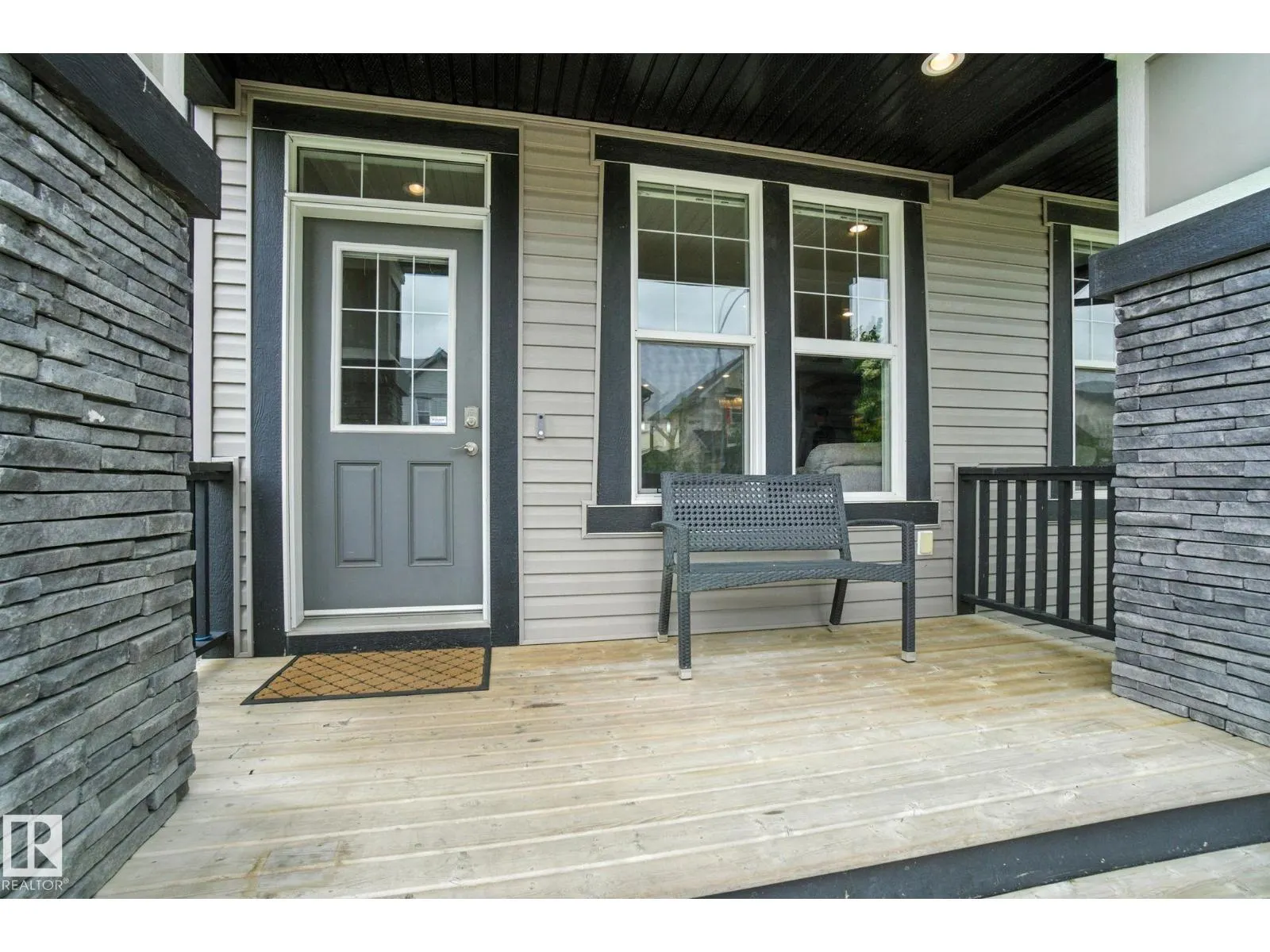 1194 MCCONACHIE BV NW