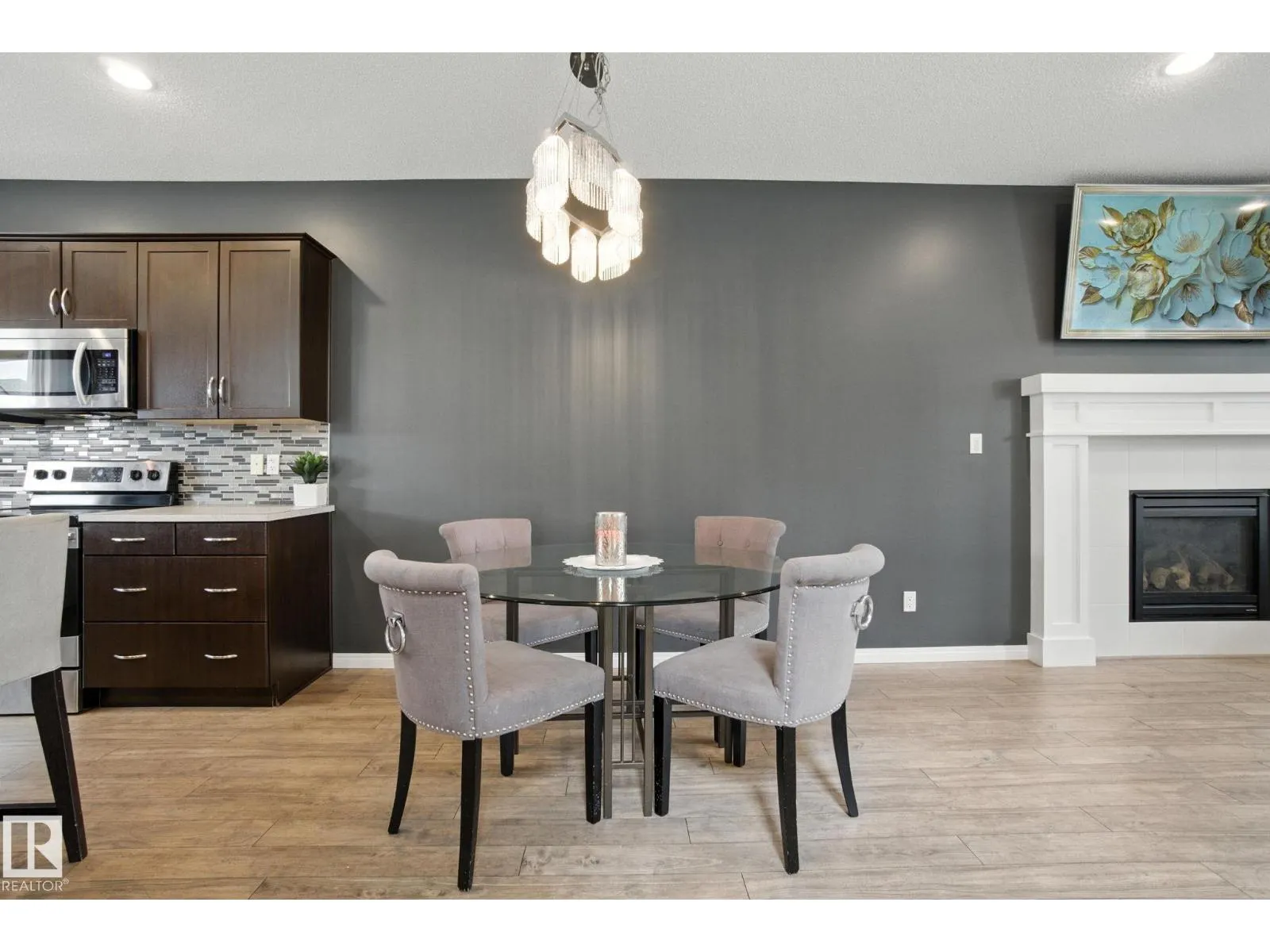 1194 MCCONACHIE BV NW
