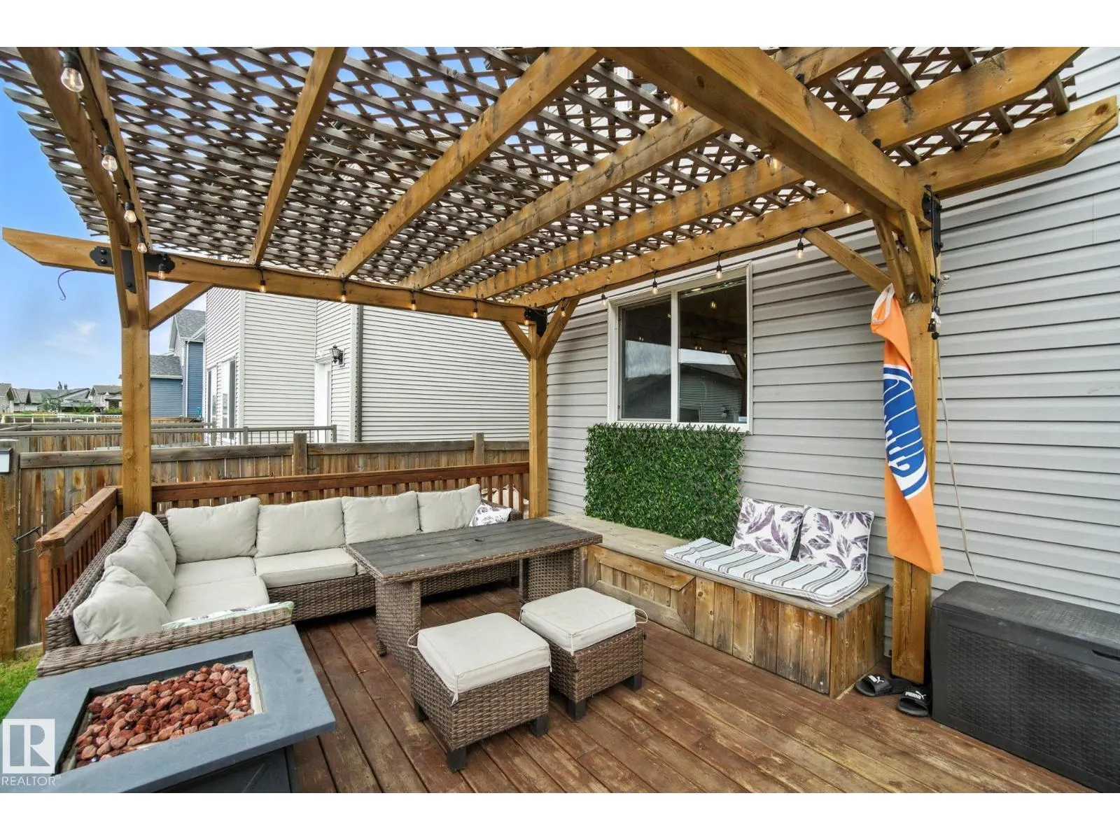 1194 MCCONACHIE BV NW