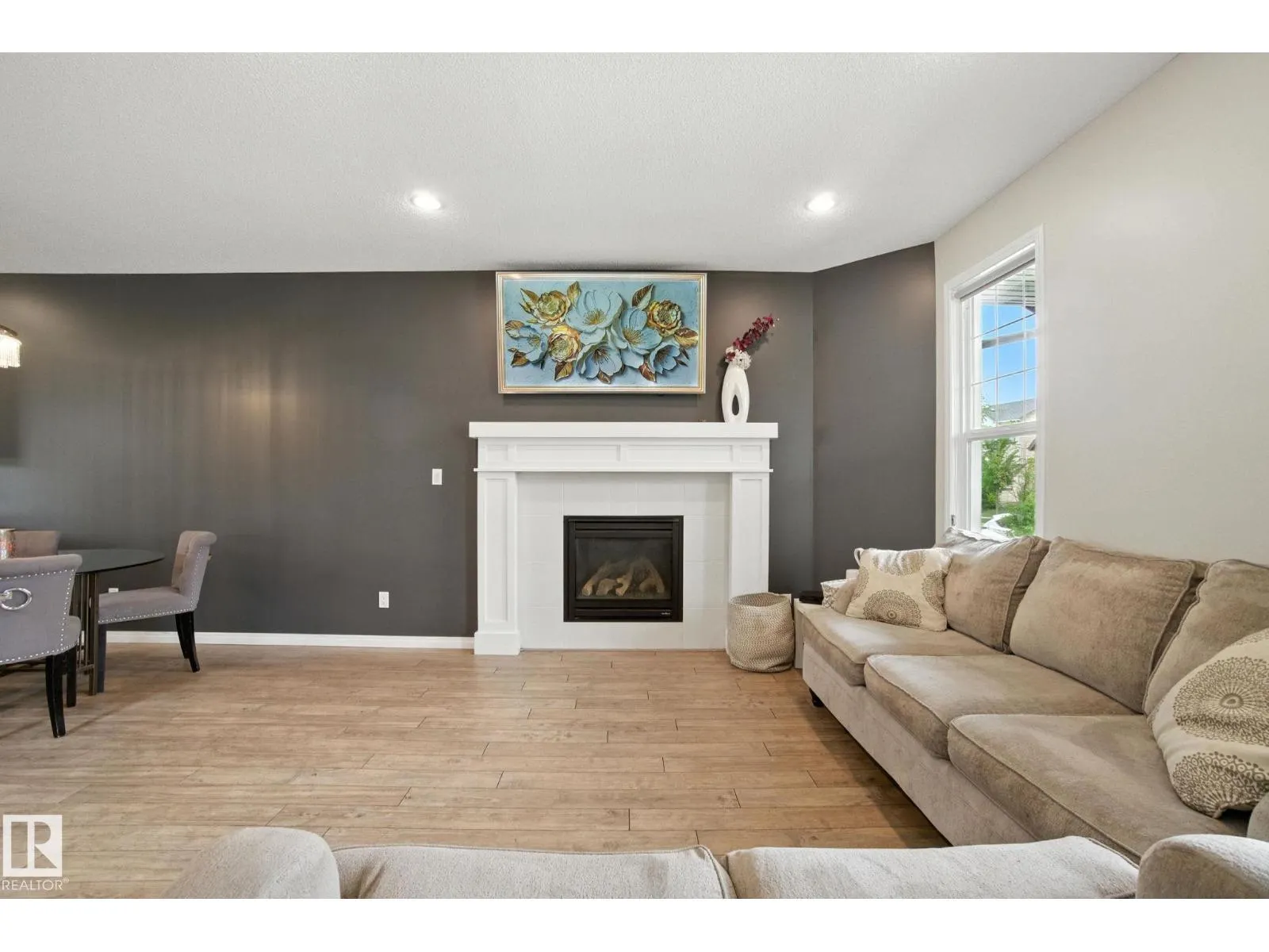 1194 MCCONACHIE BV NW