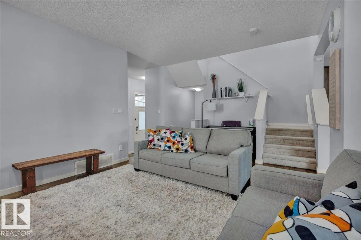 2585 COLE CR SW