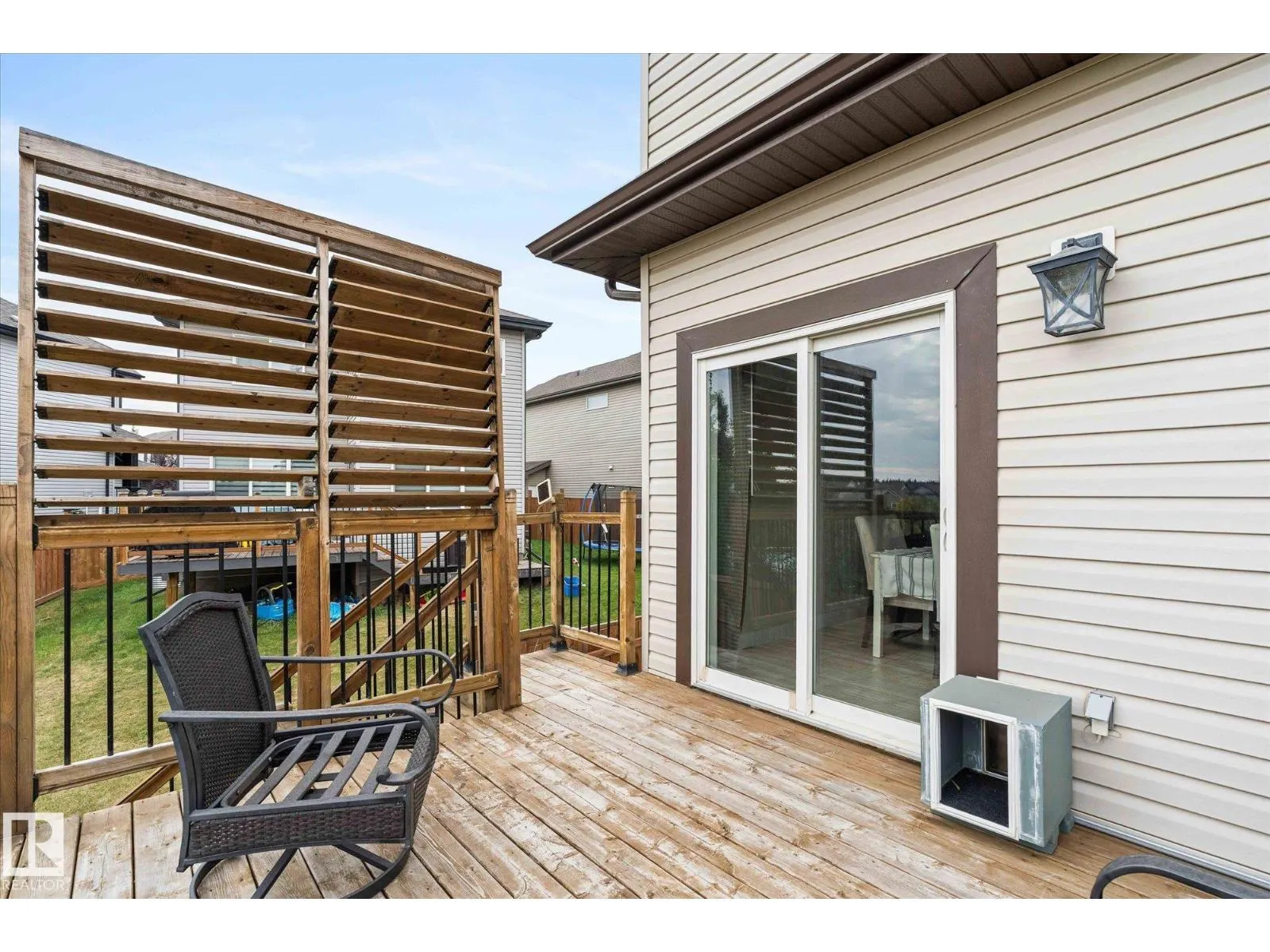 77 SPRUCE RIDGE DR