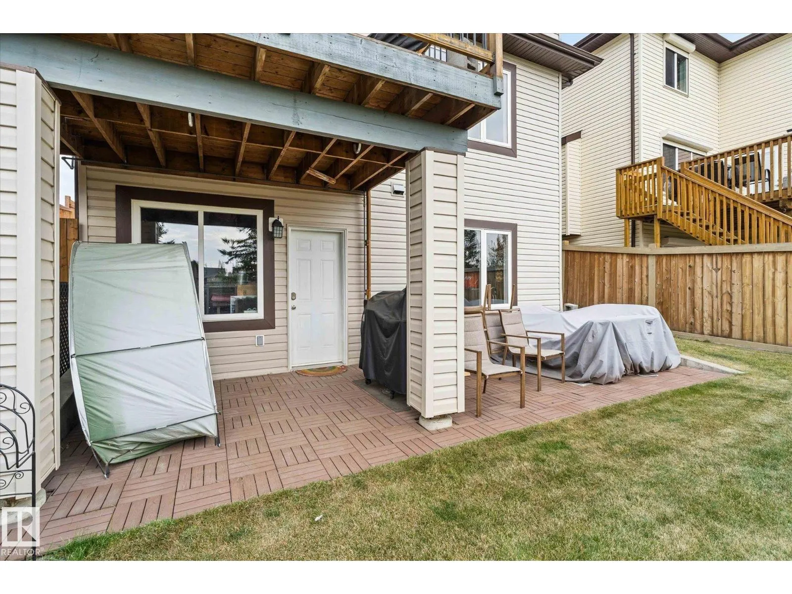 77 SPRUCE RIDGE DR