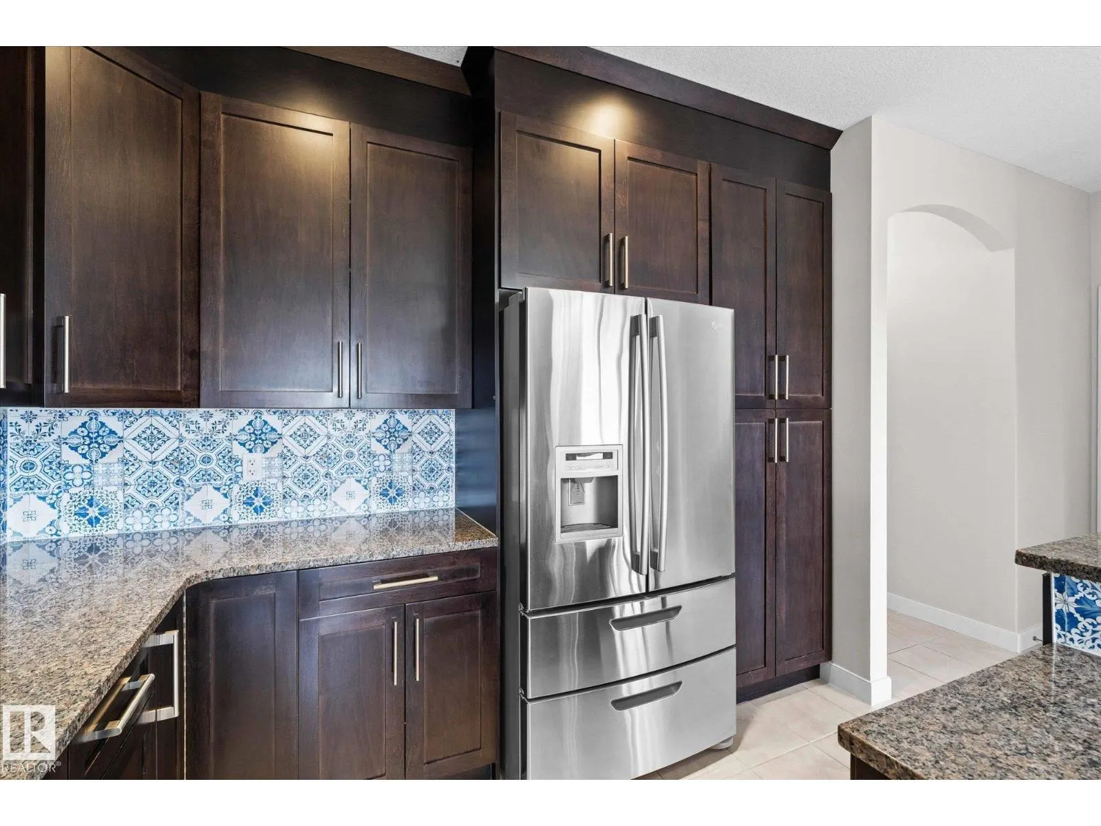 77 SPRUCE RIDGE DR