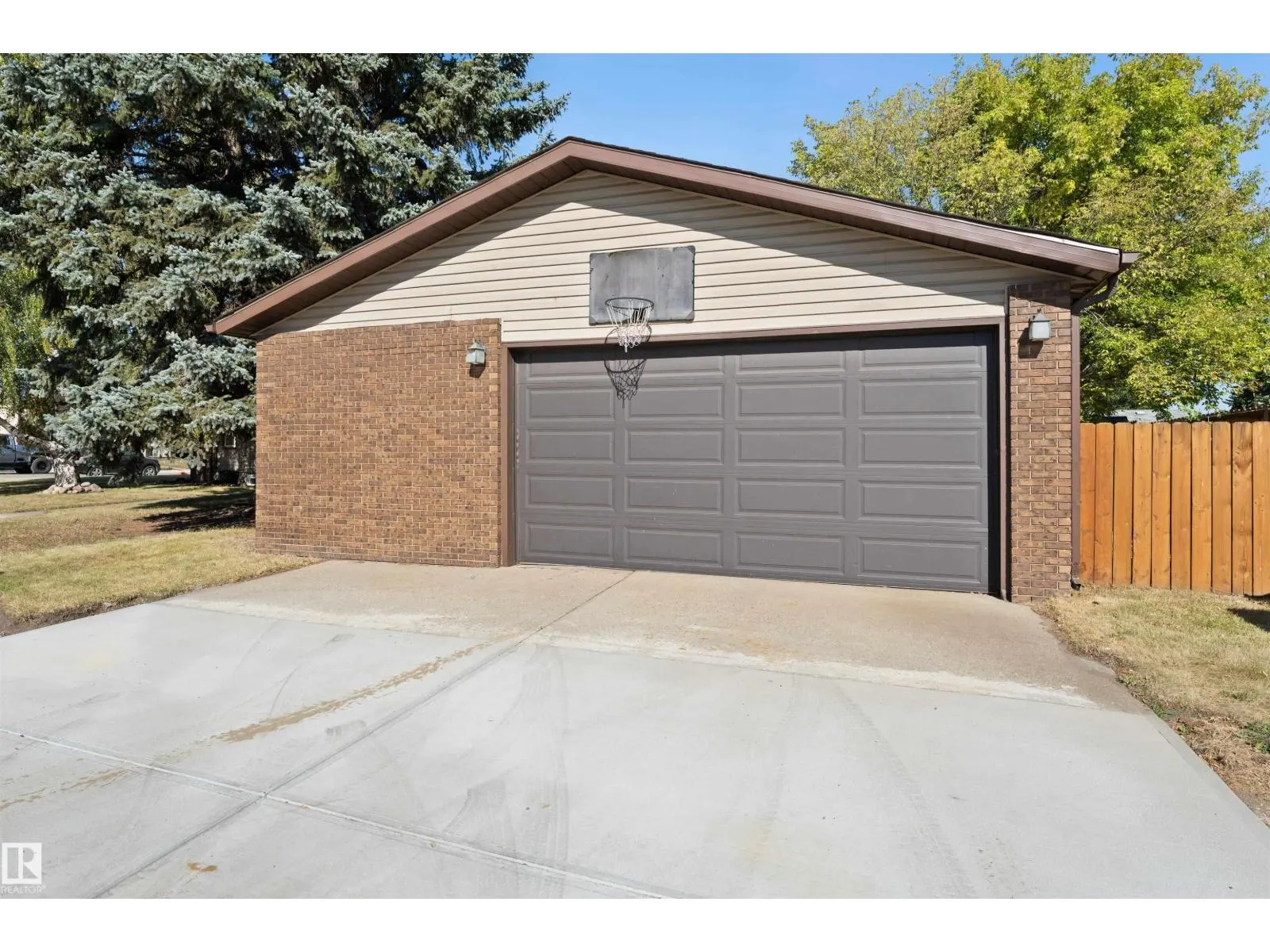 363 HUFFMAN CR NW